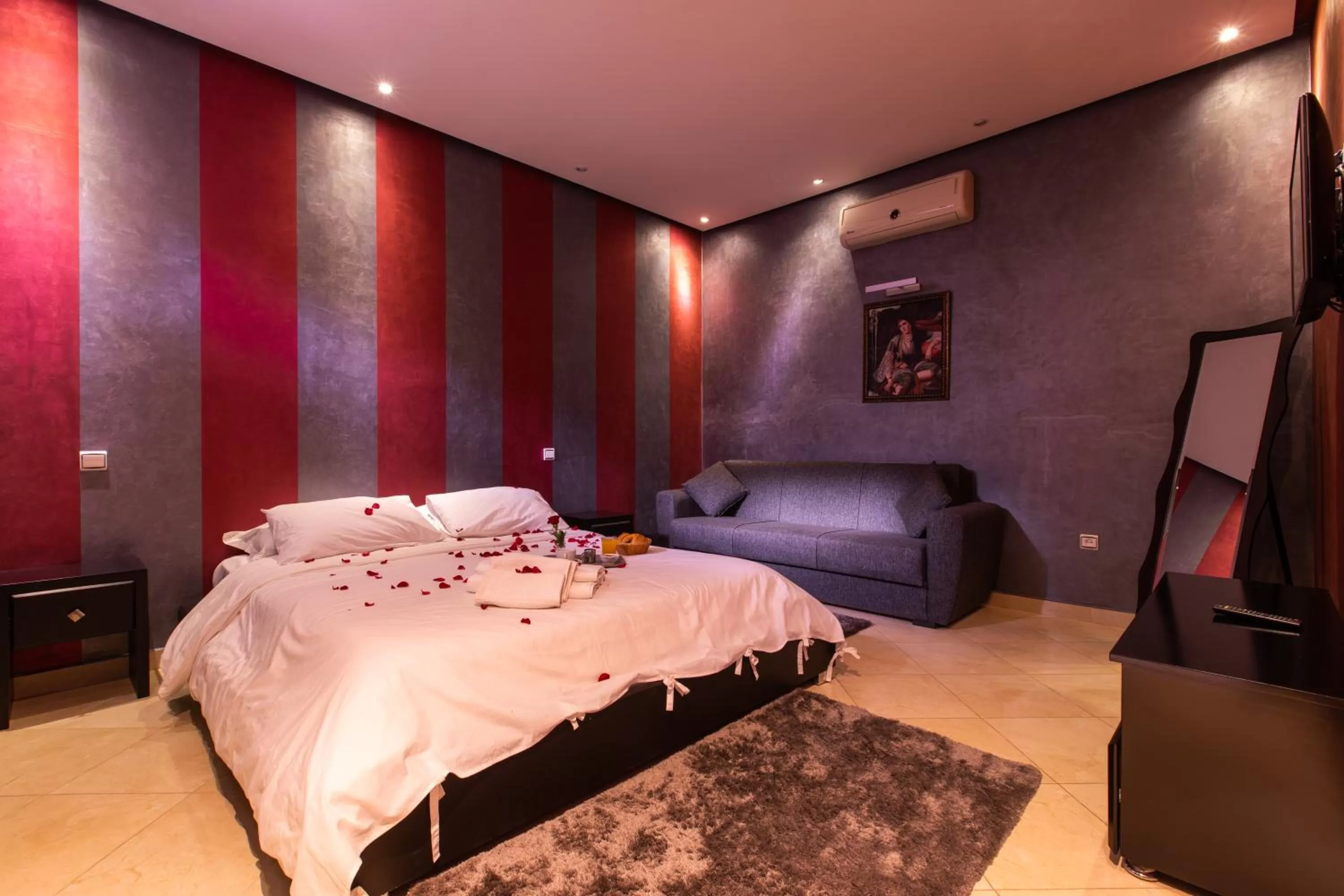 Bed in Hotel Toulousain