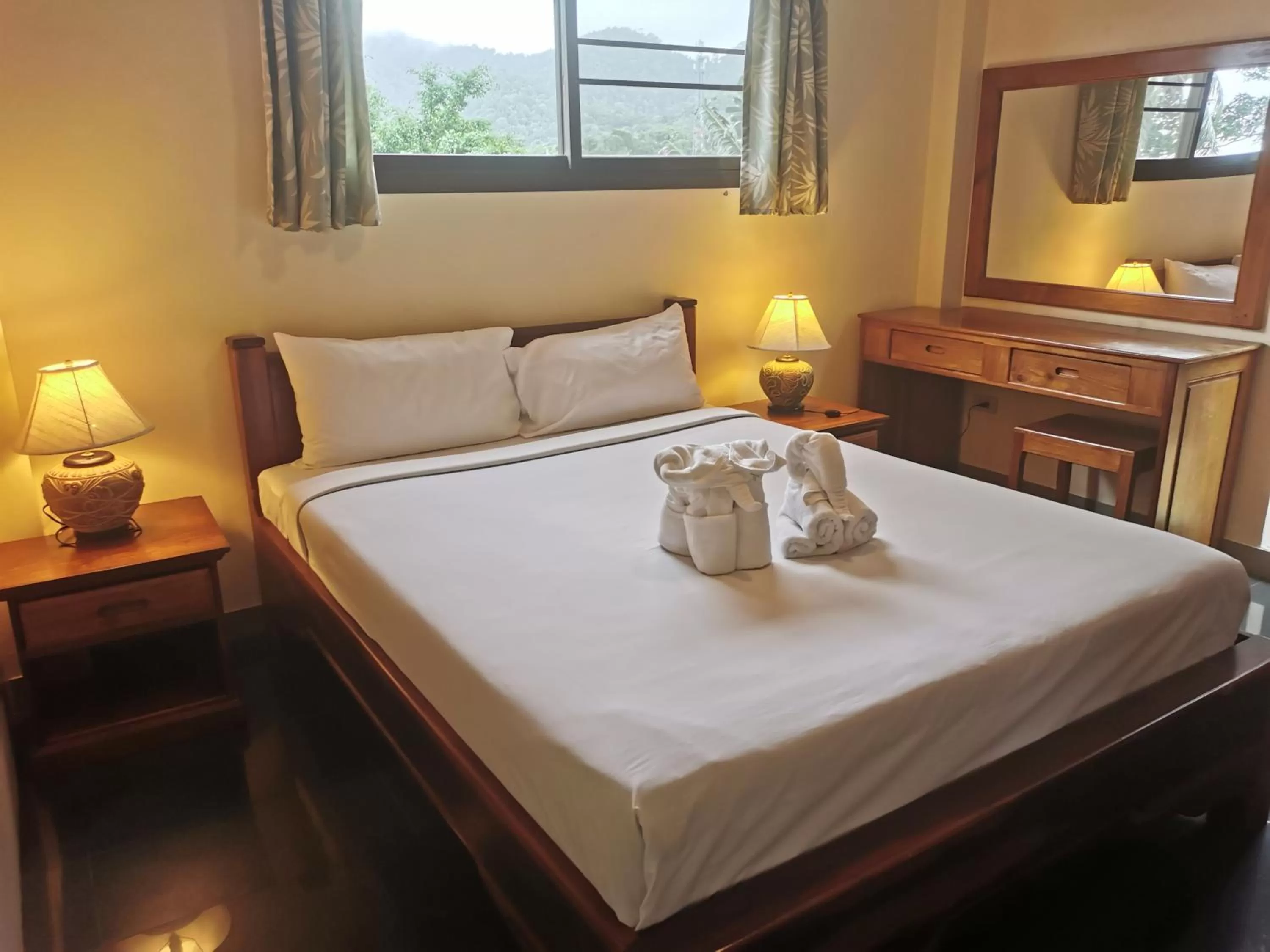 Bedroom, Bed in Top Resort