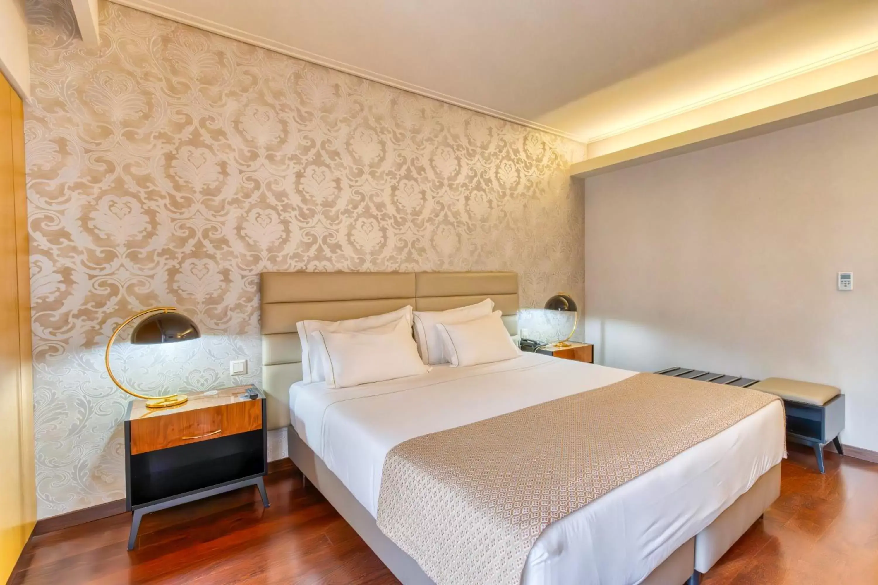 Bed in Hotel Lis Batalha