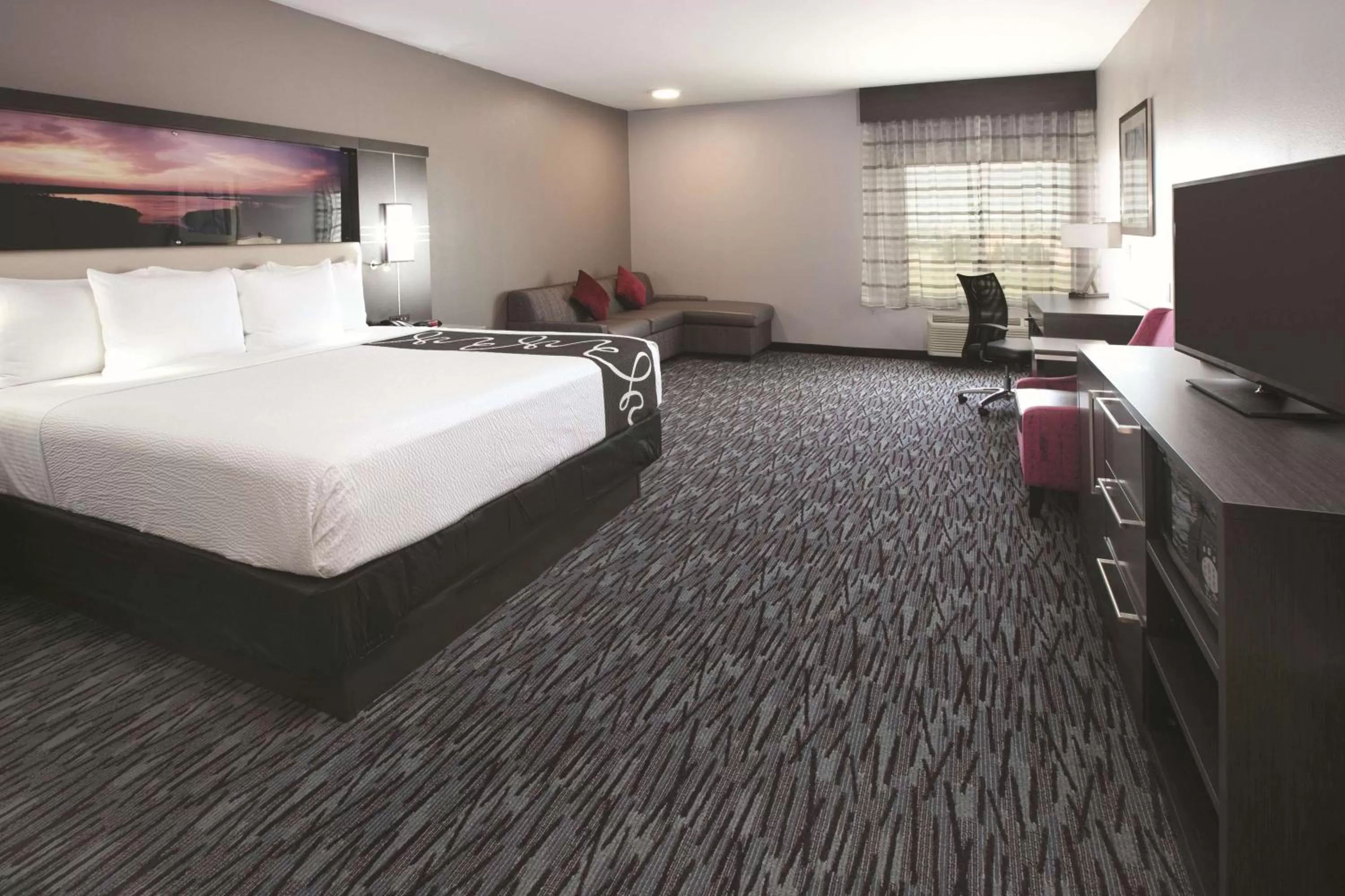 Photo of the whole room, Bed in La Quinta by Wyndham Amarillo Airport