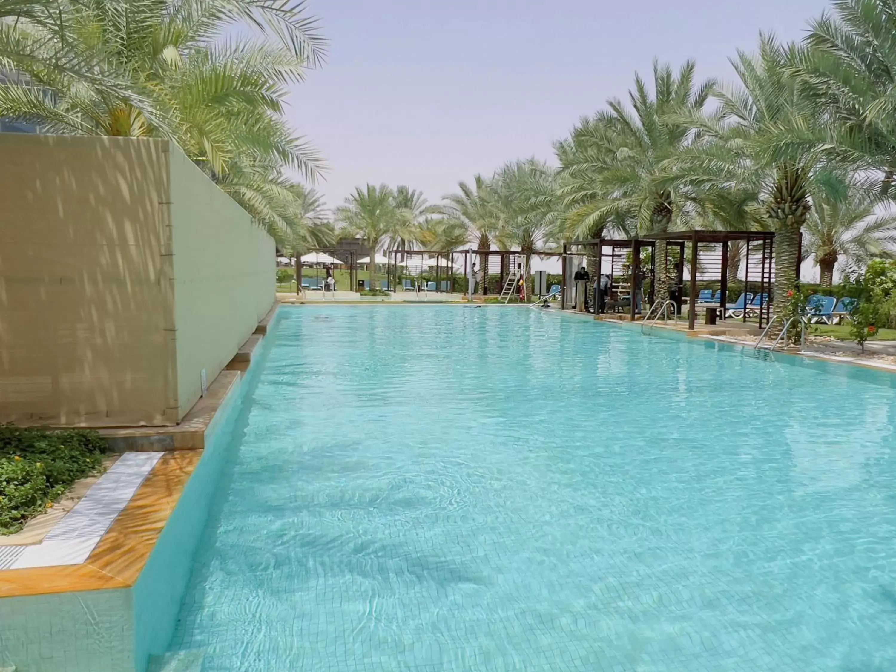 Swimming Pool in Mercure Grand Jebel Hafeet Hotel