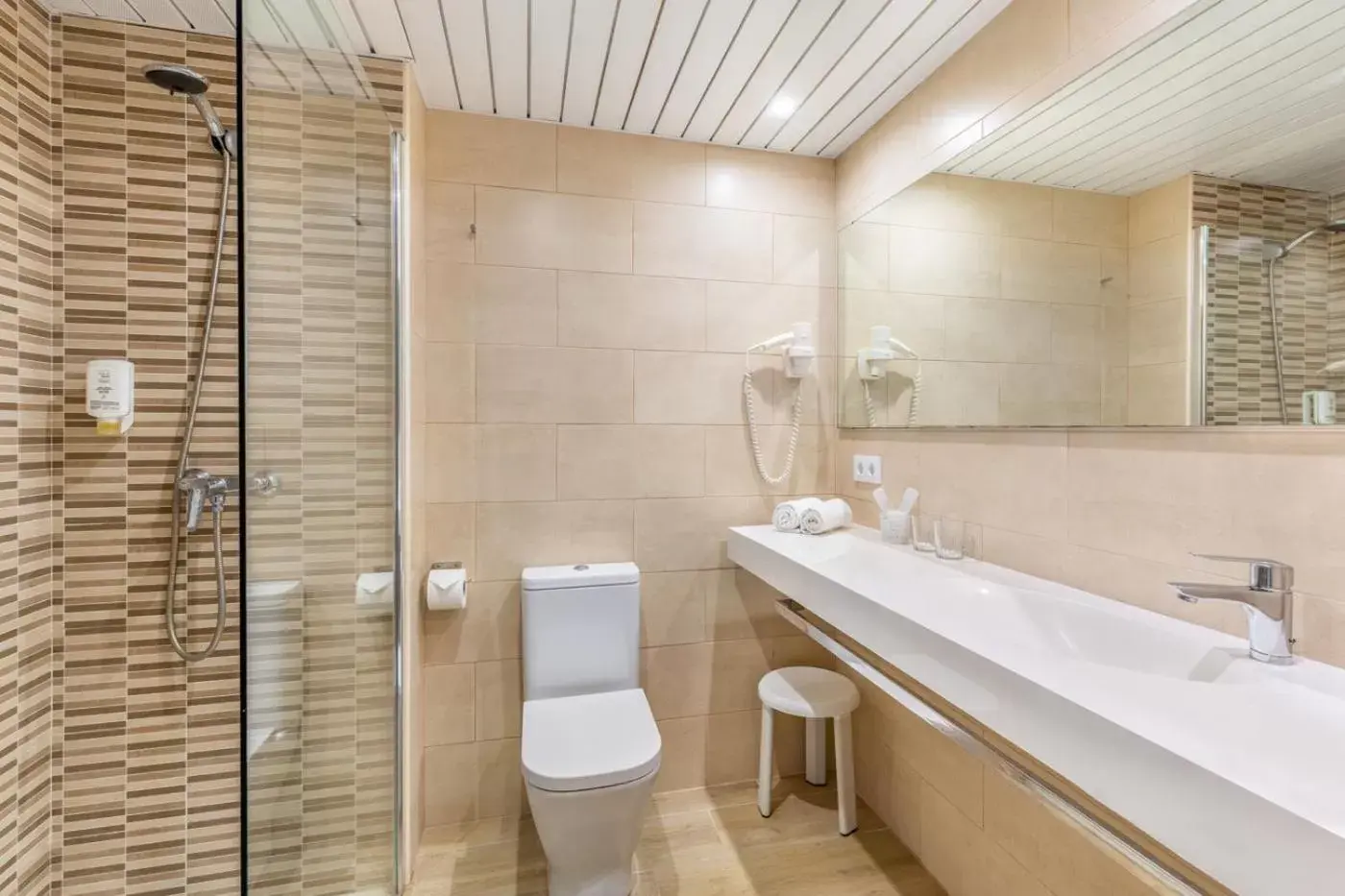 Bathroom in Hotel Samos