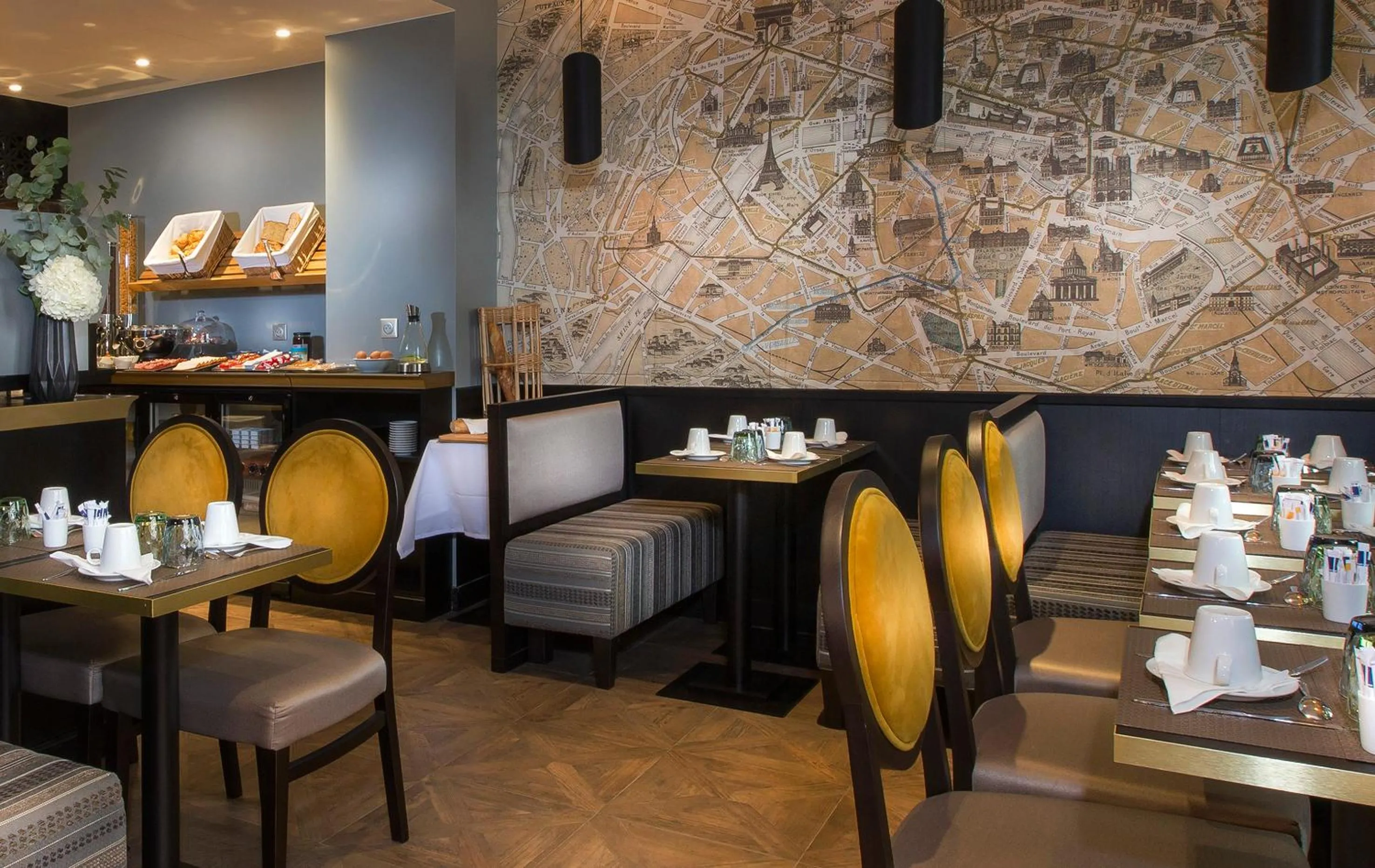 Restaurant/places to eat in Hôtel International Paris