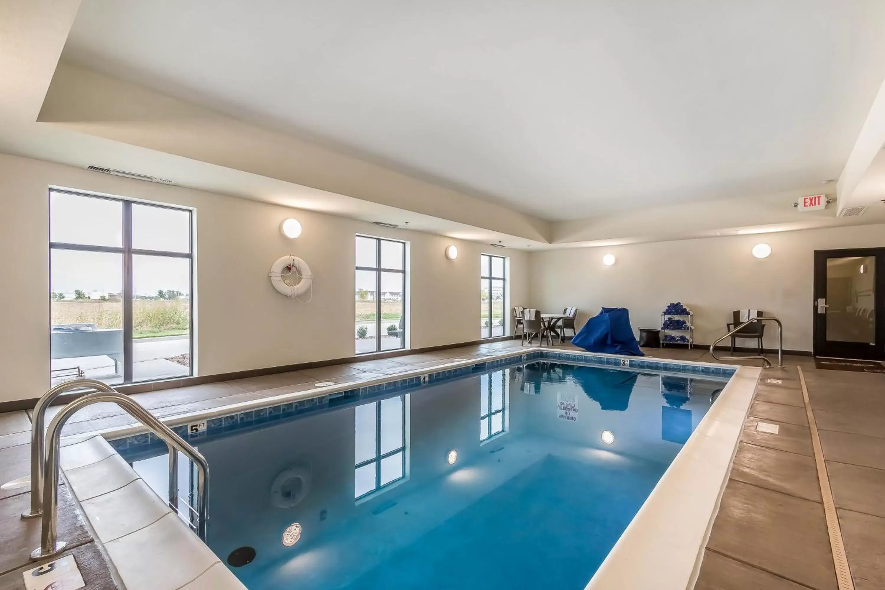 Swimming Pool in Sleep Inn & Suites O'Fallon MO - Technology Drive