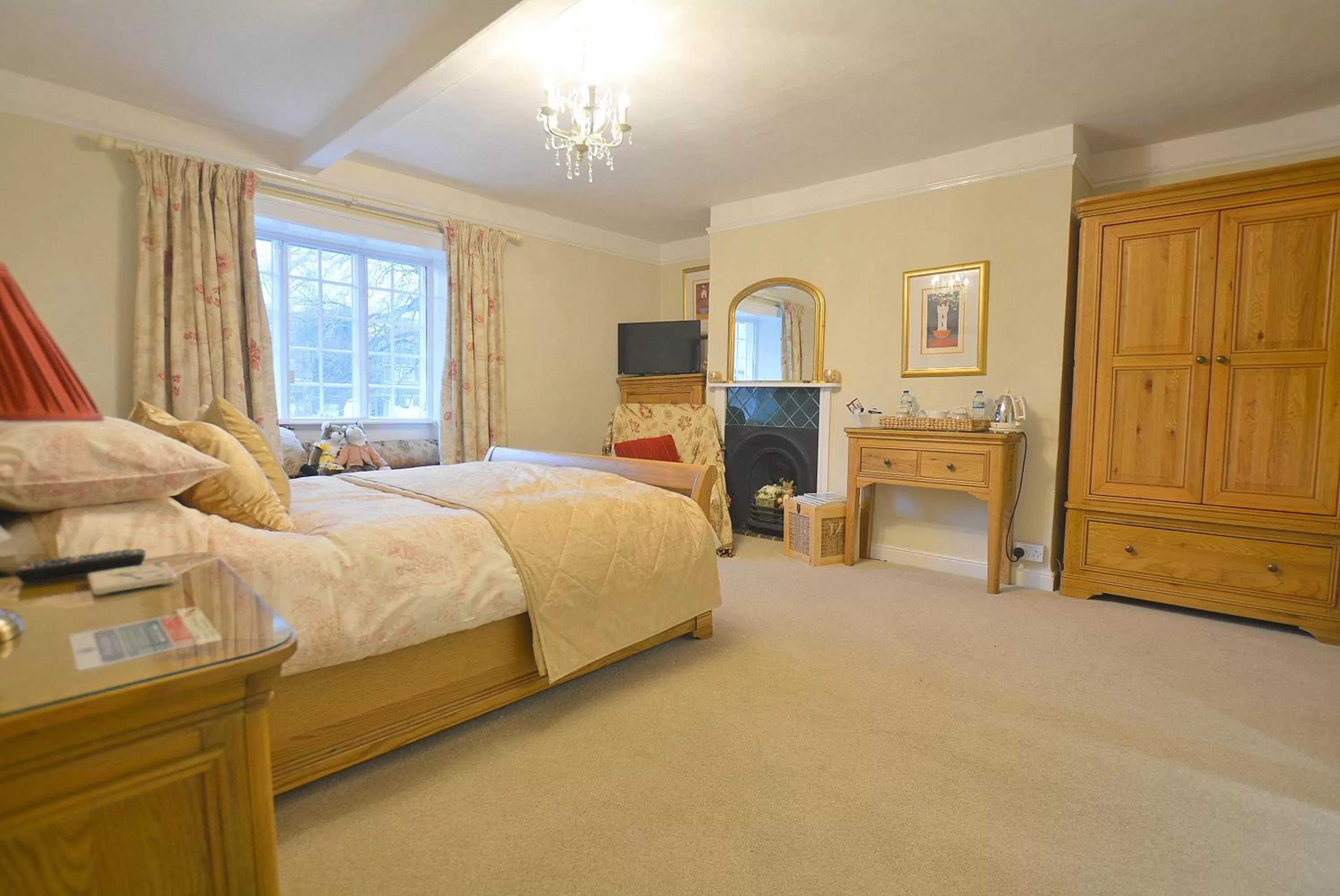 Photo of the whole room, Bed in St Leonards Farmhouse
