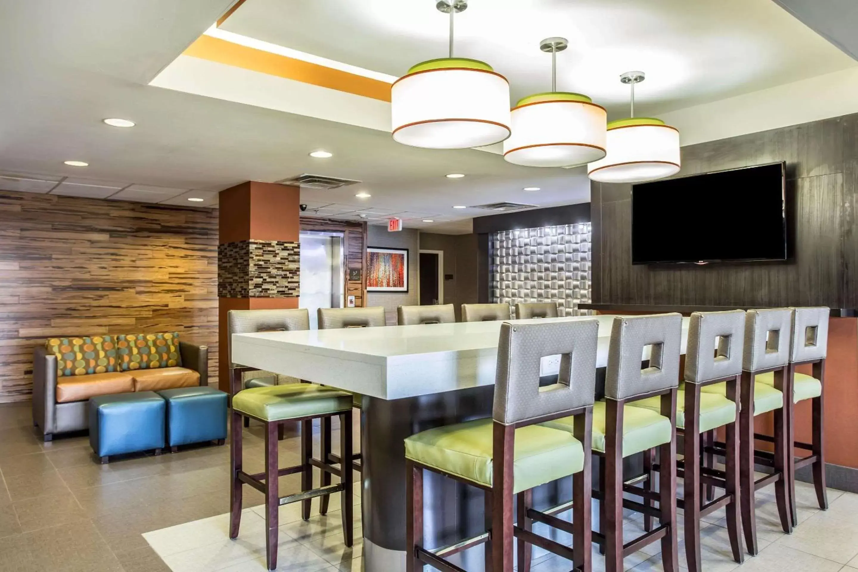 Restaurant/Places to Eat in Comfort Inn & Suites Kannapolis - Concord