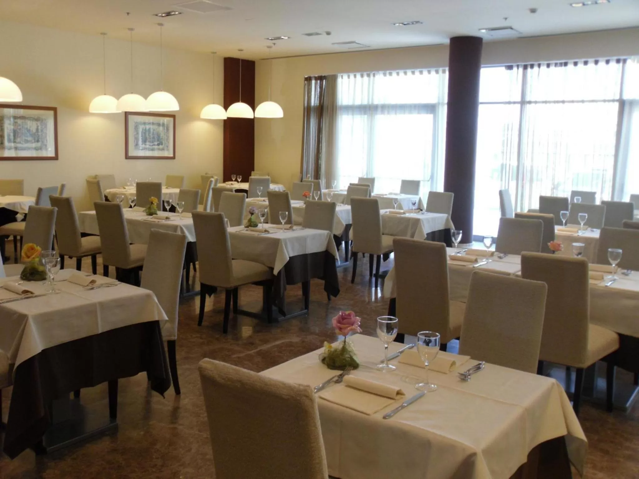 Restaurant/places to eat in Grand Hotel Mattei