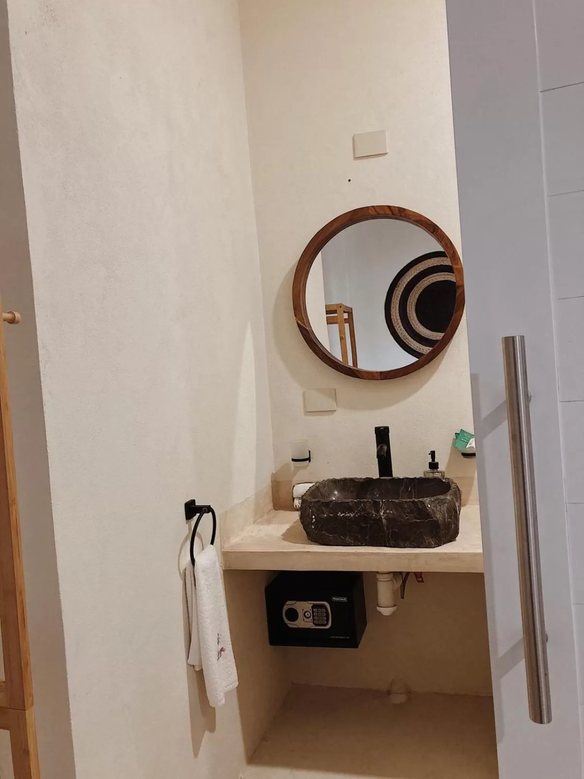 Bathroom in Nuiya Hoteles Centro