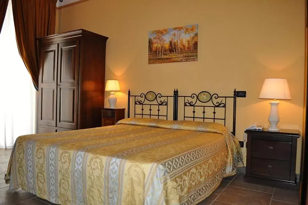 Bedroom, Bed in Grikò Country Hotel