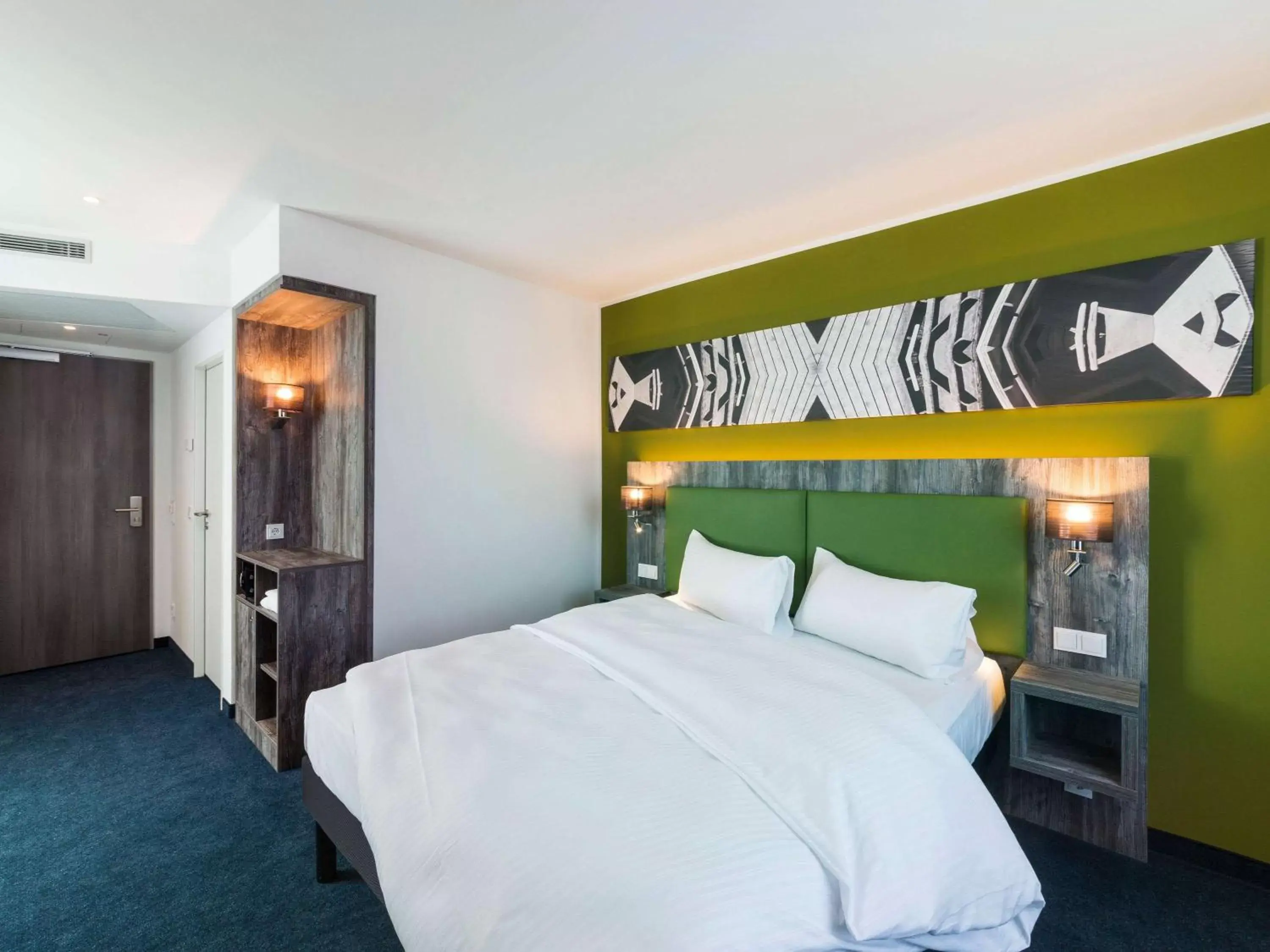 Bedroom, Bed in ibis Styles Tuebingen