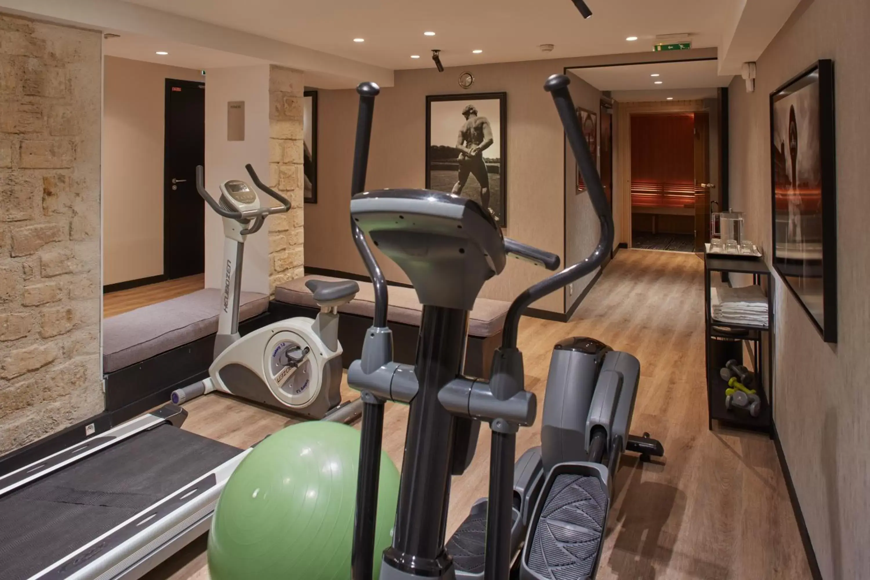 Fitness centre/facilities, Fitness Center/Facilities in Hotel Atmospheres