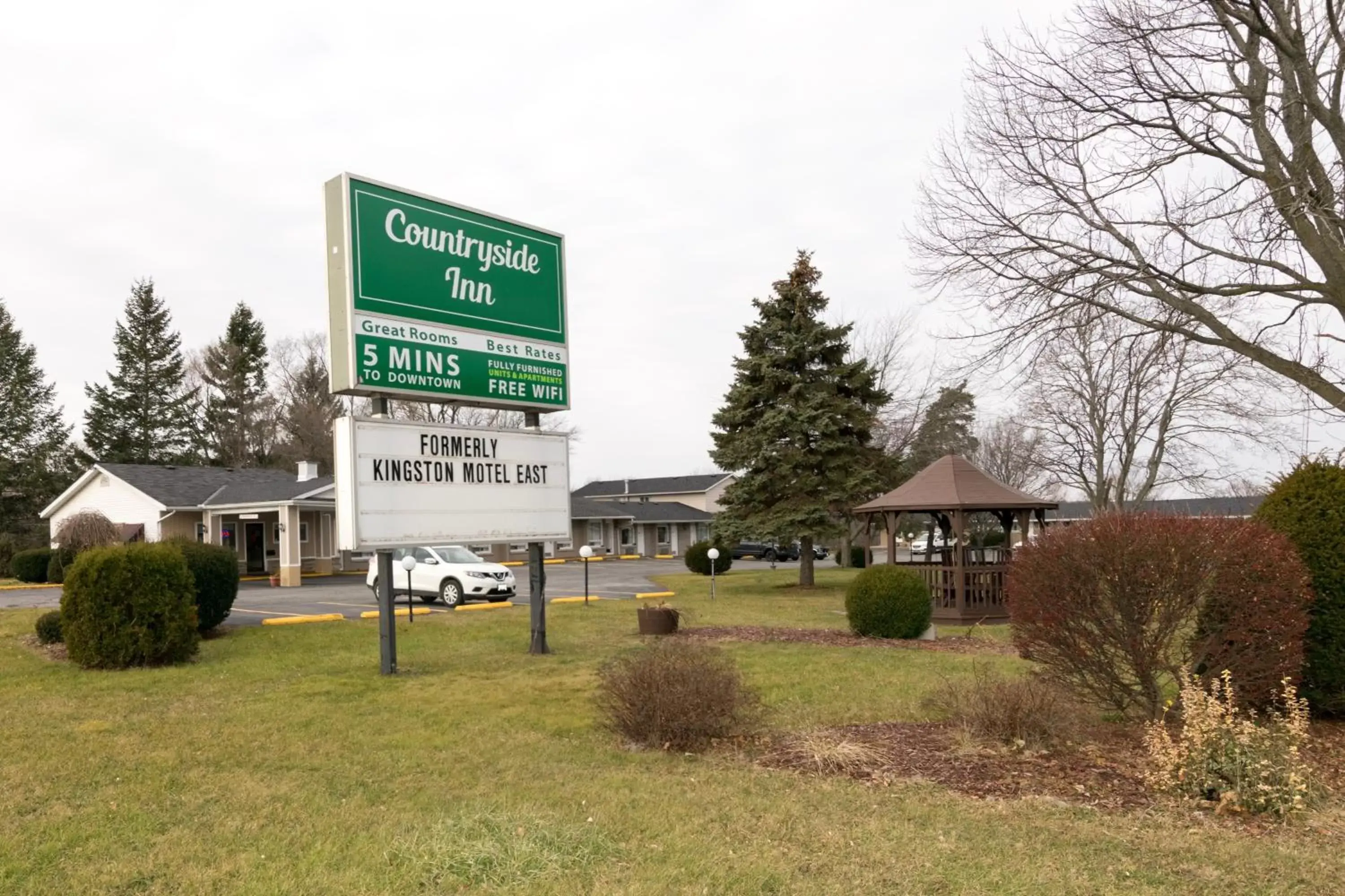 Property Building in Countryside Inn