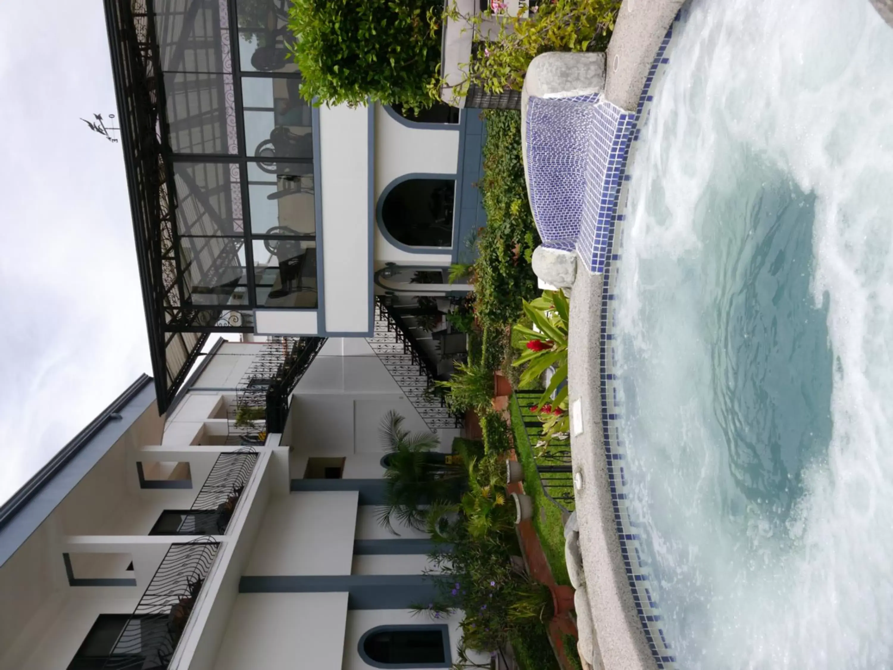 Hot Tub, Pool View in Hotel Santo Tomas / Historical Property