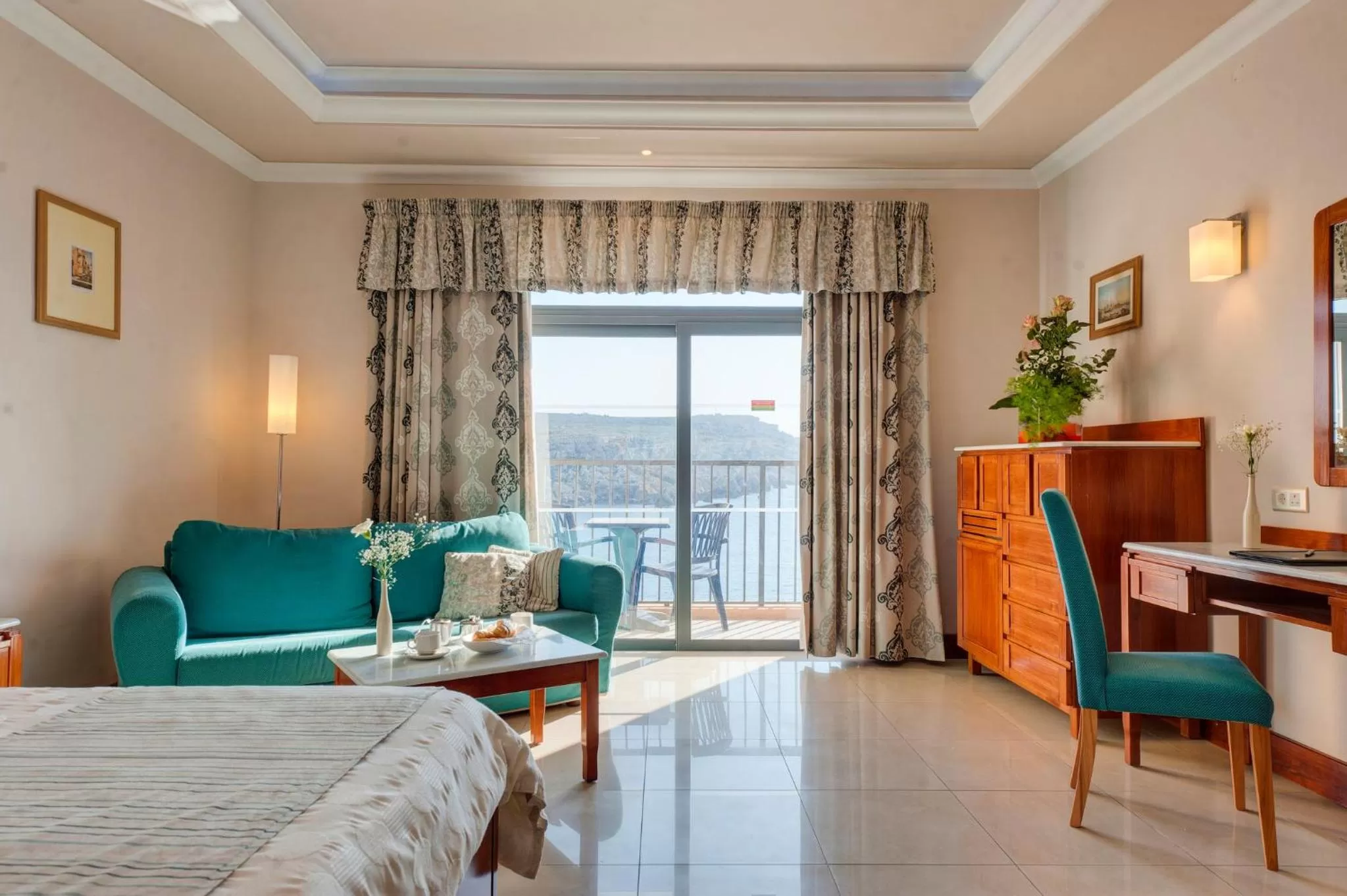 Photo of the whole room, Bed in Paradise Bay Resort