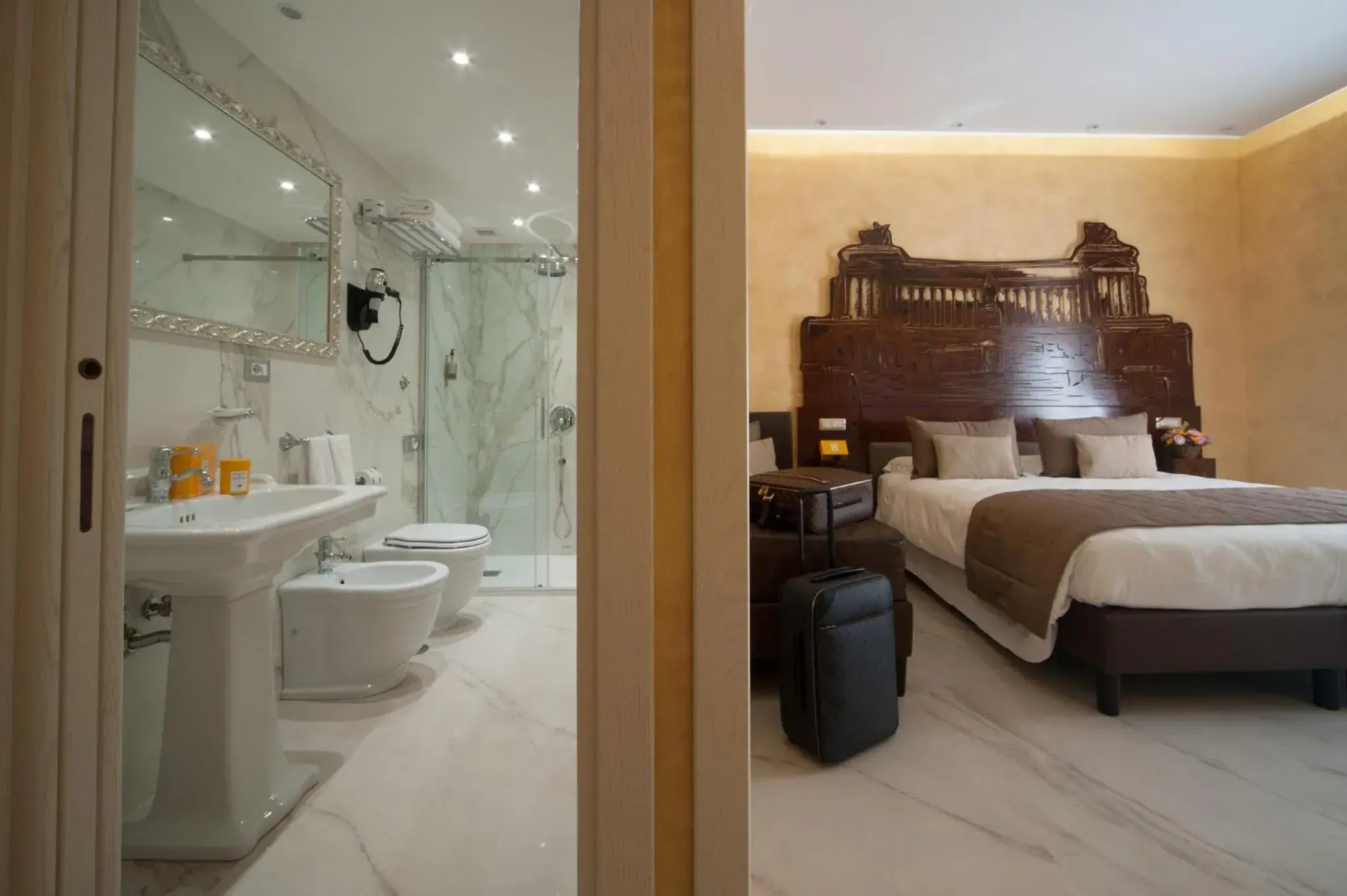 Bed, Bathroom in Maison Tritone