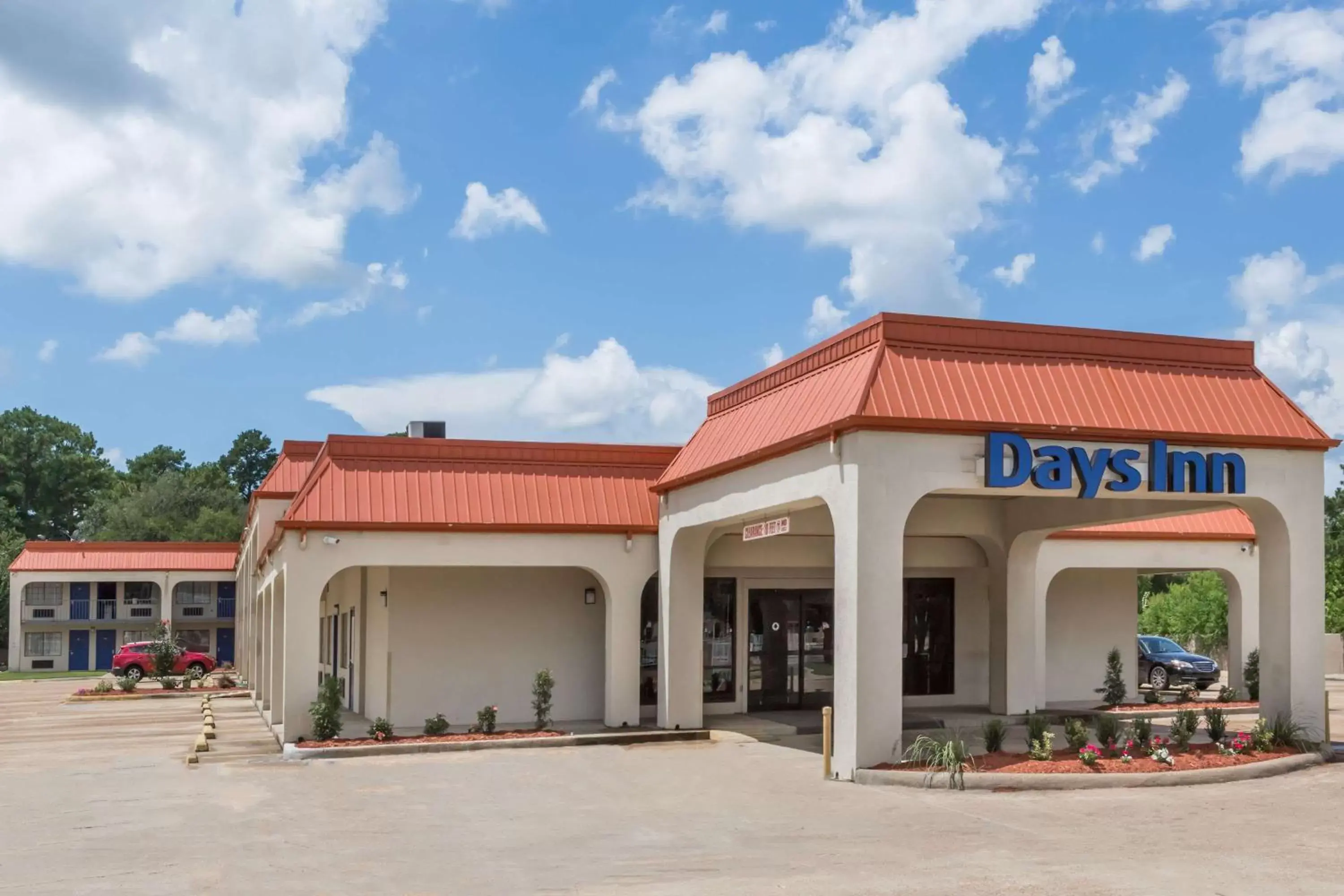 Property Building in Days Inn by Wyndham Pearl/Jackson Airport