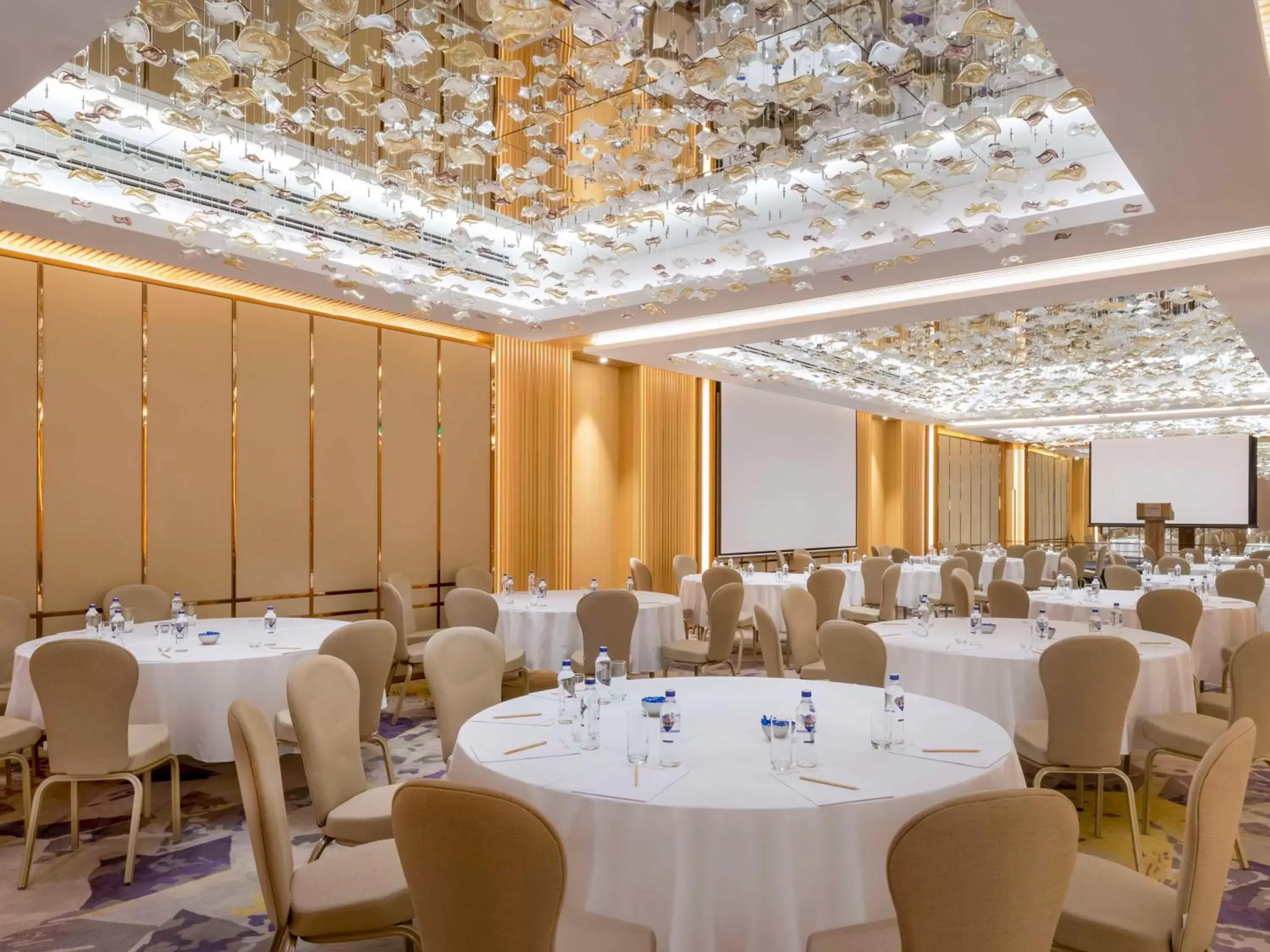 Meeting/conference room, Banquet Facilities in Mövenpick Hotel Istanbul Bosphorus