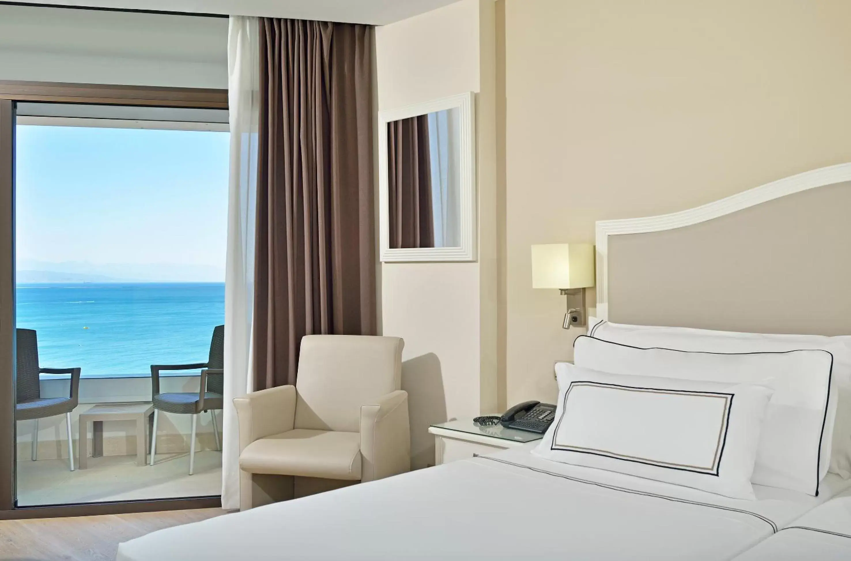 Deluxe Double or Twin Room with Sea View in Melia Costa del Sol