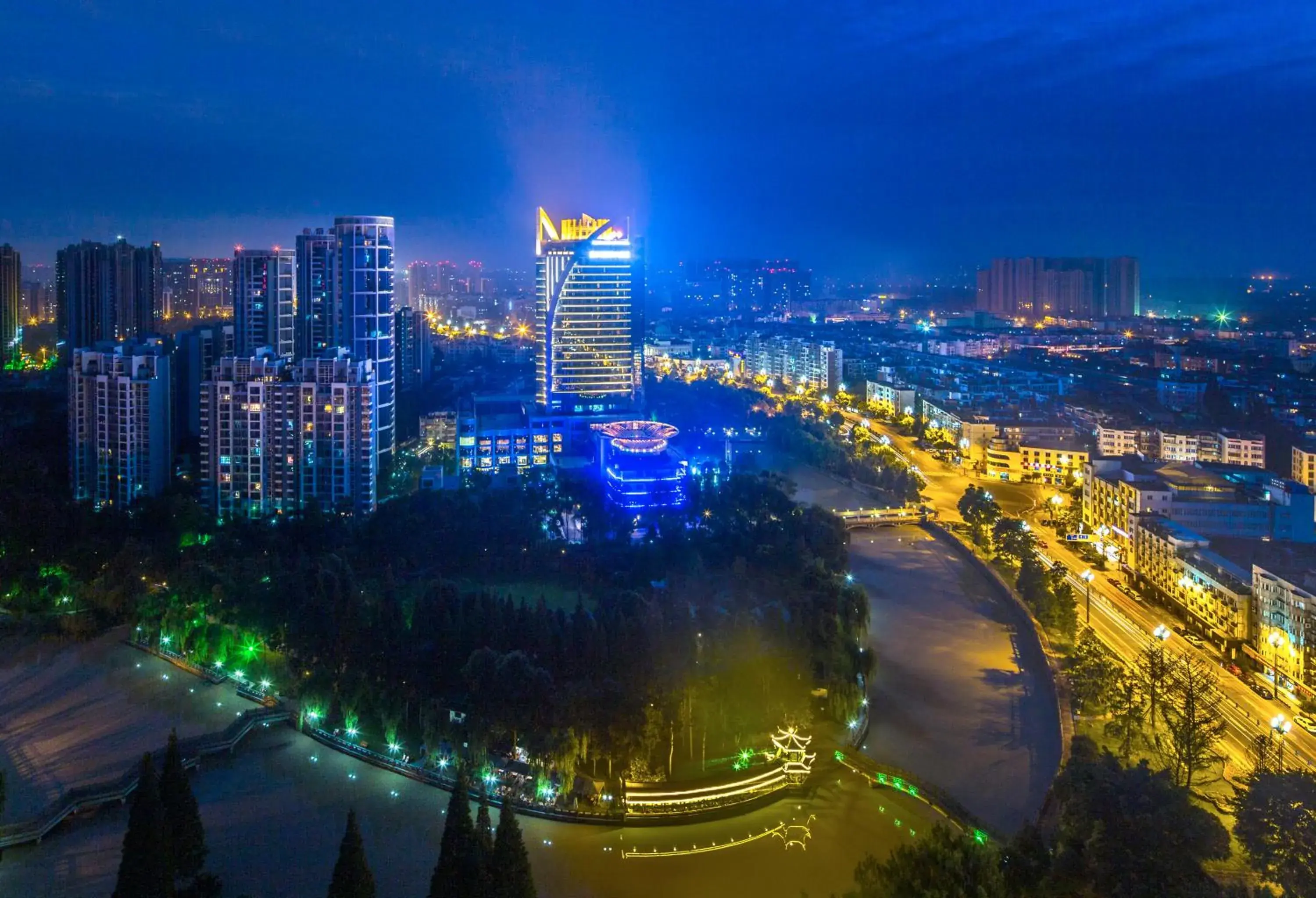 Property building, Bird's-eye View in Felton Gloria Grand Hotel Chengdu