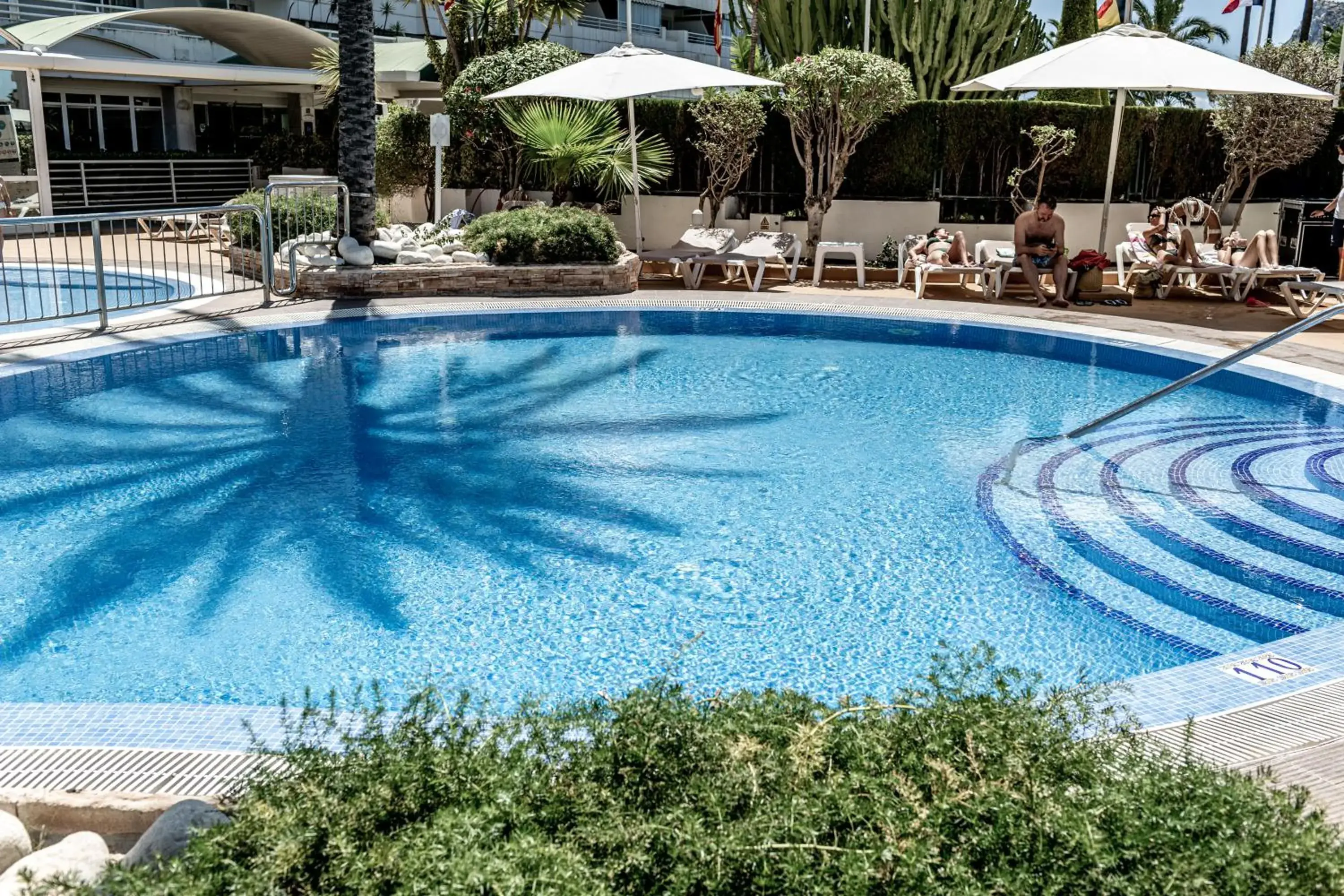 Swimming Pool in AR Roca Esmeralda & Spa Hotel