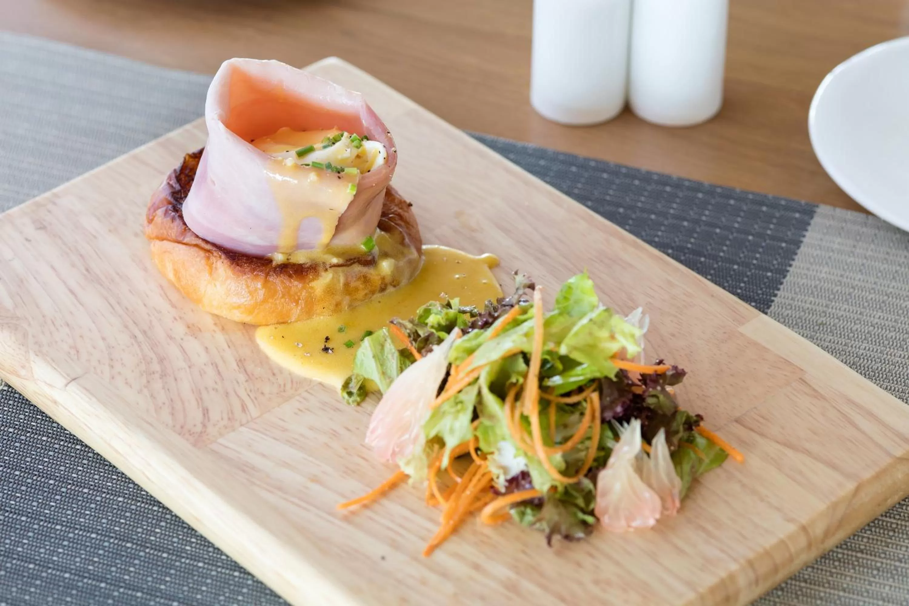 Restaurant/places to eat in Fusion Suites Saigon