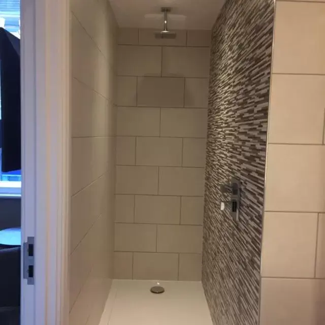 Shower, Bathroom in The Bell Hotel Aylesbury
