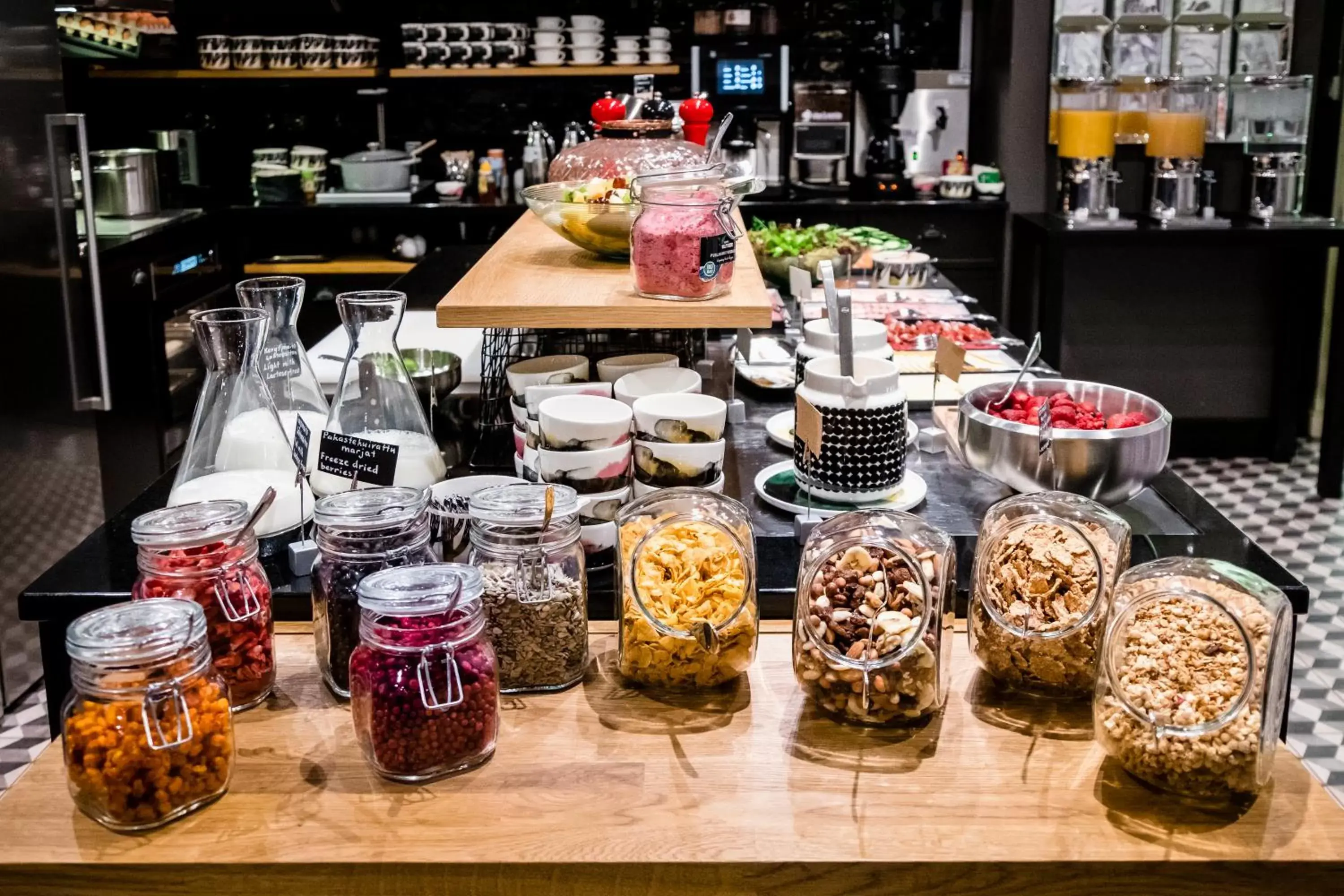 Buffet breakfast in Hotel F6 Buffet breakfast in Hotel F6