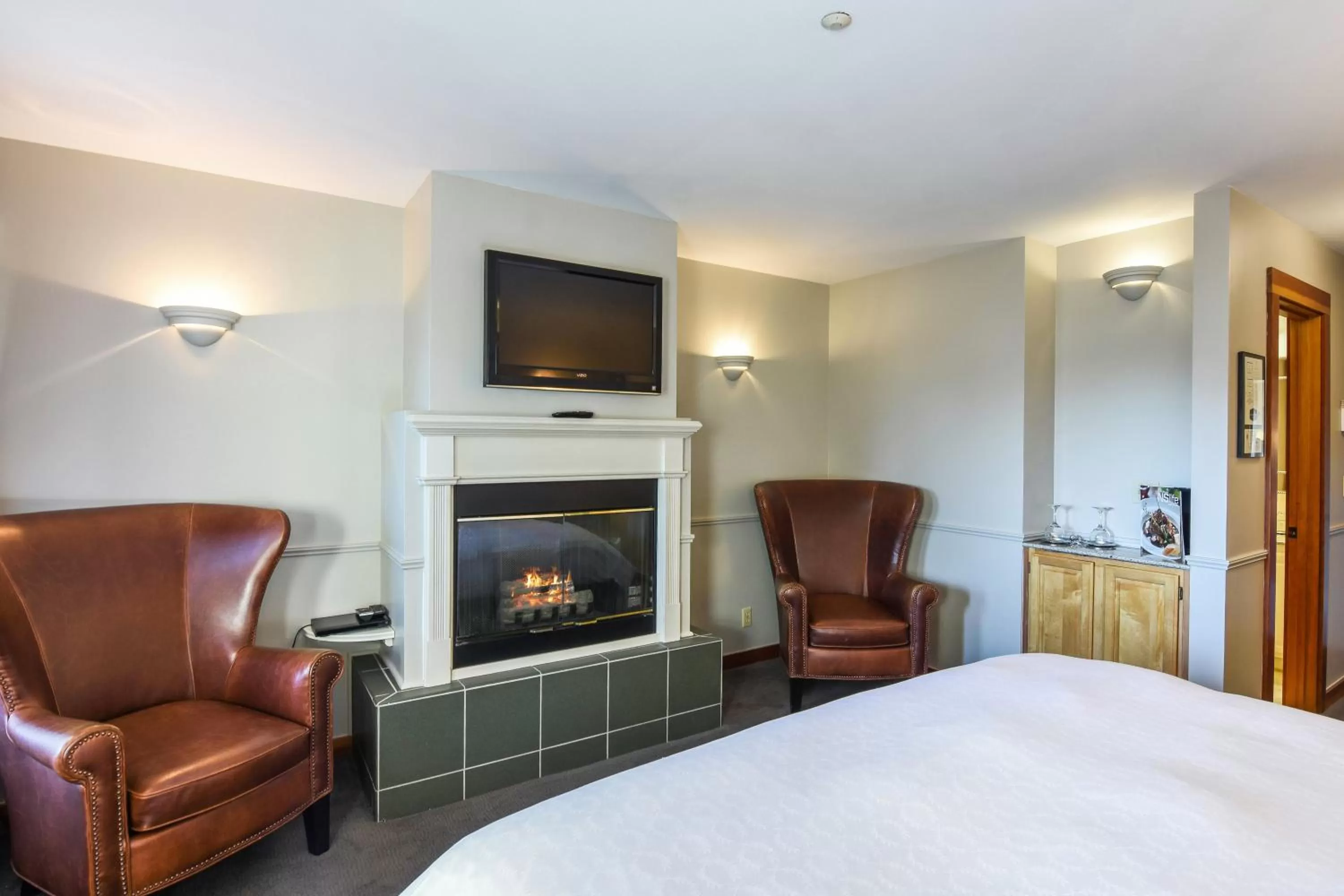 Bed in Wild Iris Inn