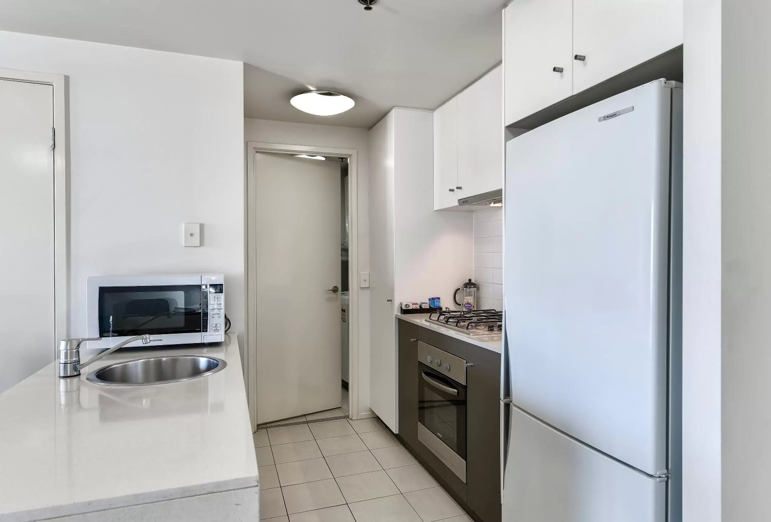 Kitchen or kitchenette, Kitchen/Kitchenette in Flynn Brisbane