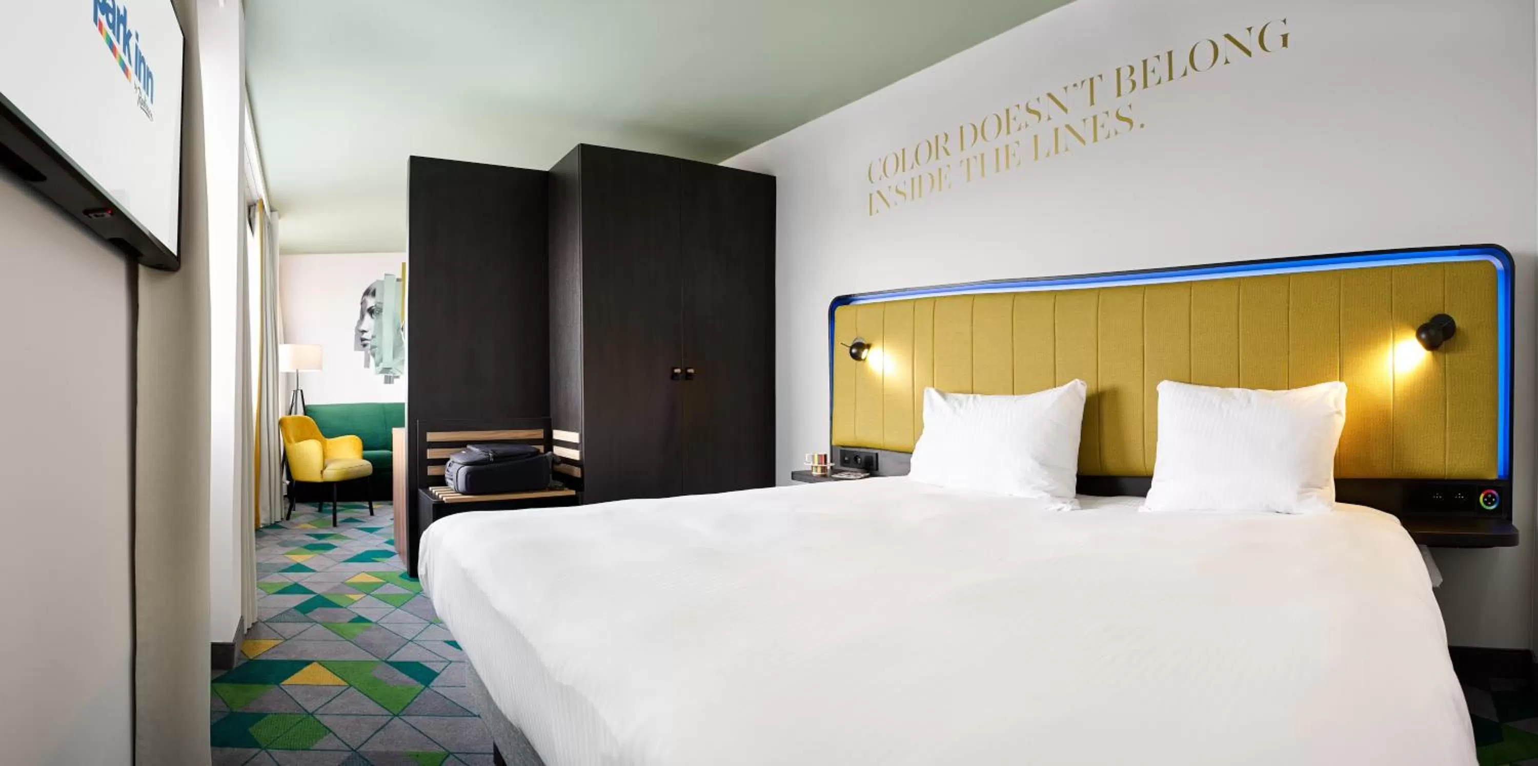 Bed in Park Inn By Radisson Hasselt