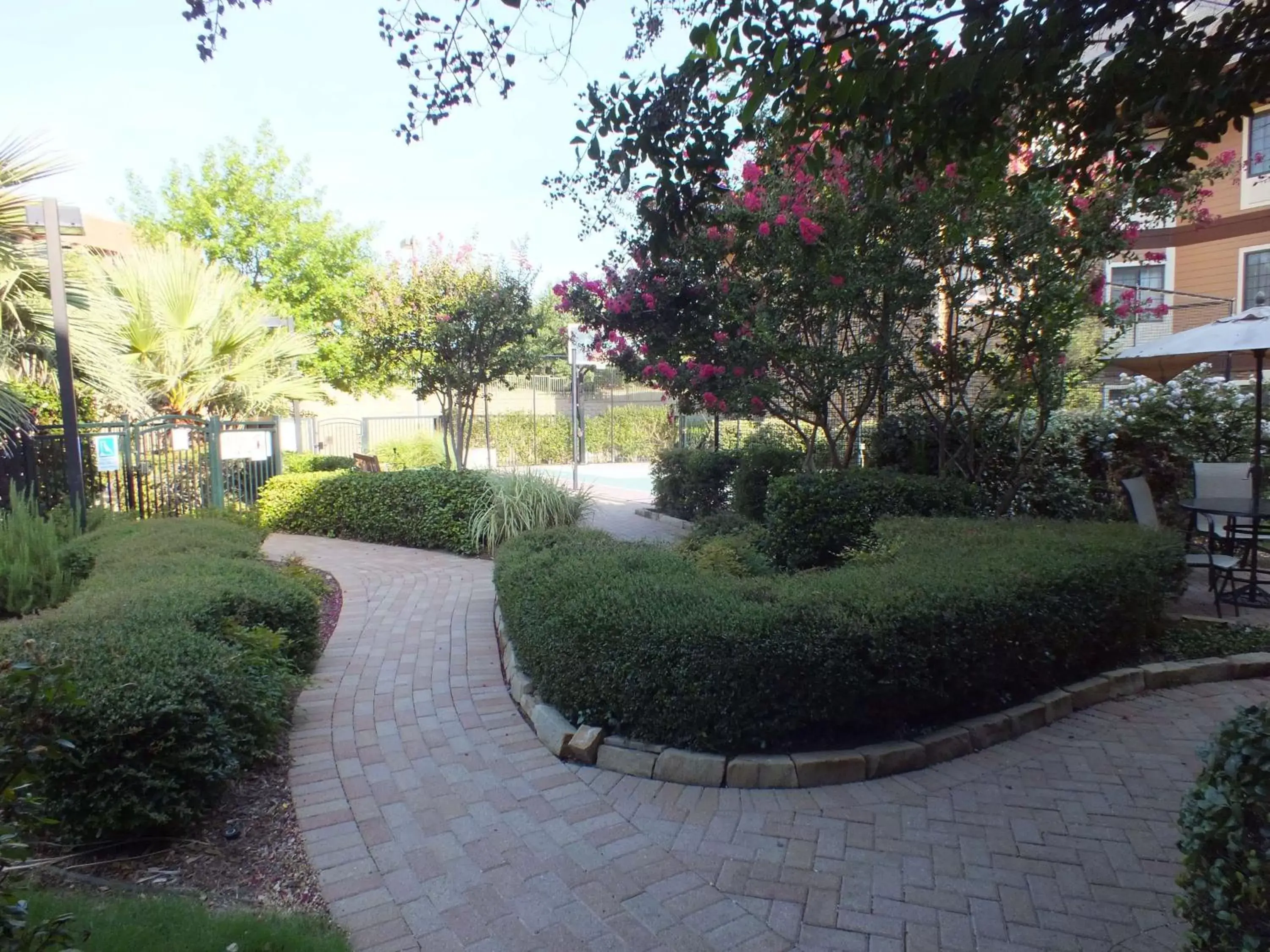 Property building, Garden in Sonesta ES Suites Dallas - Las Colinas