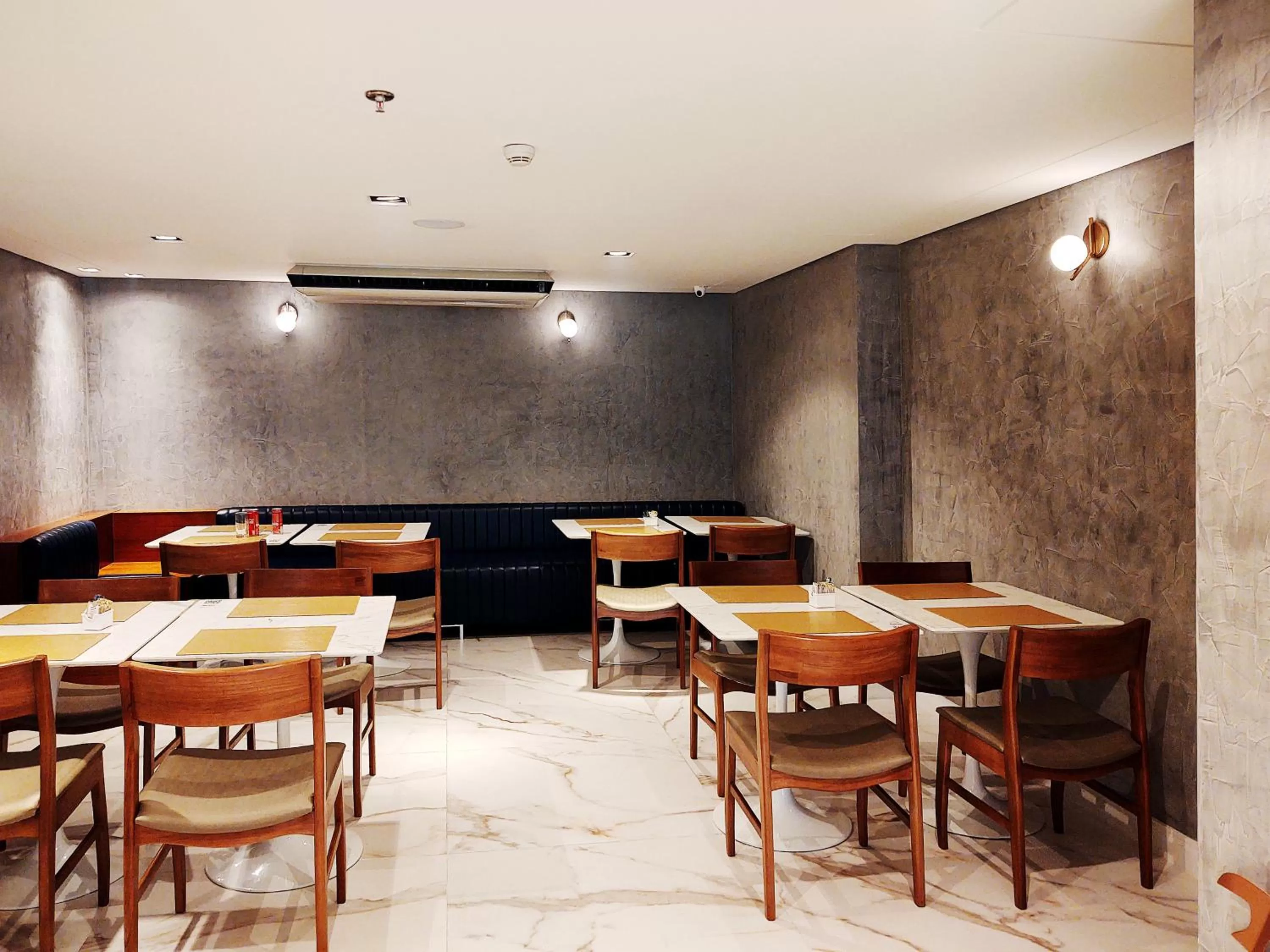 Restaurant/places to eat in Lets Idea Brasília Hotel