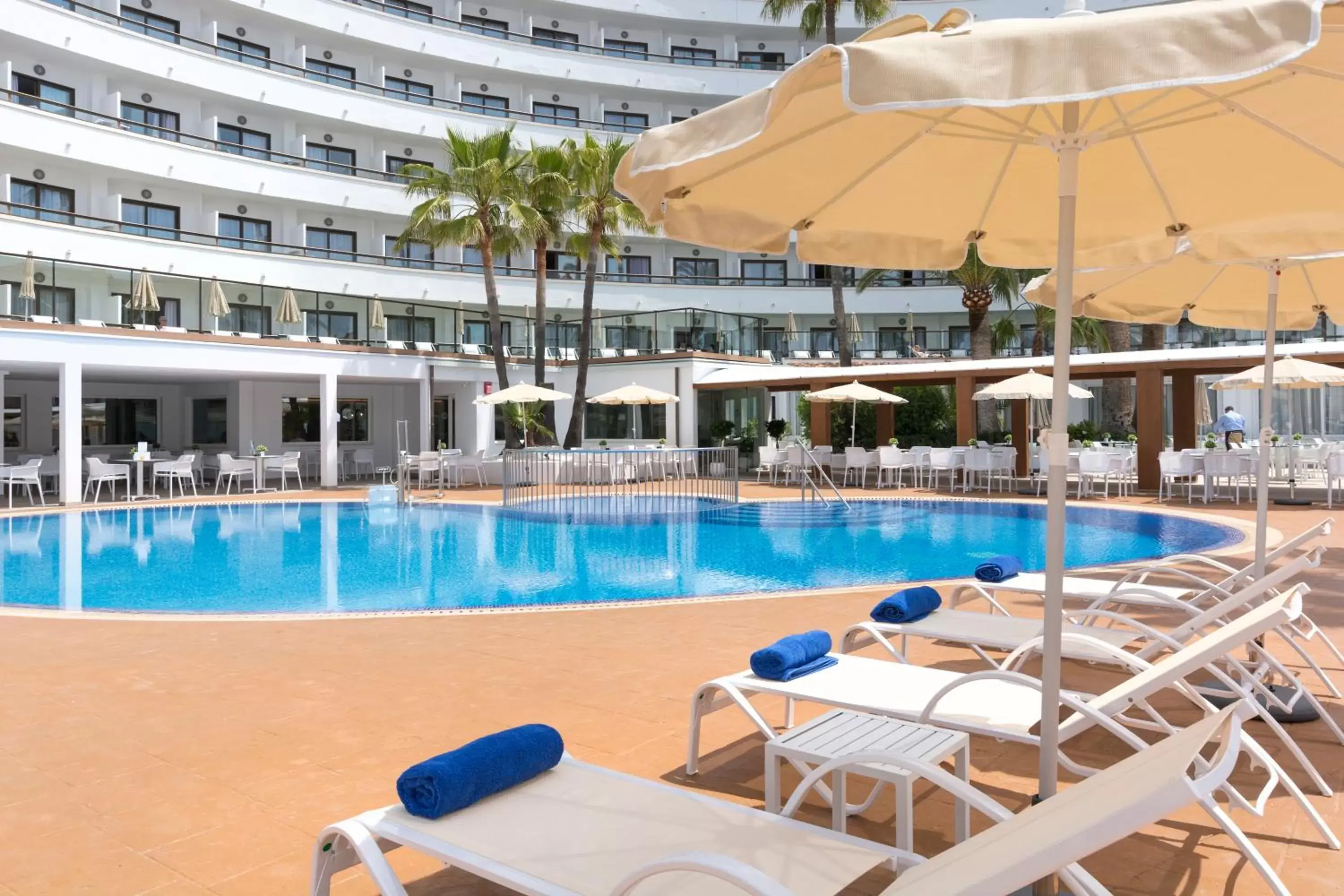 Swimming pool in HSM Linda Playa Swimming pool in HSM Linda Playa