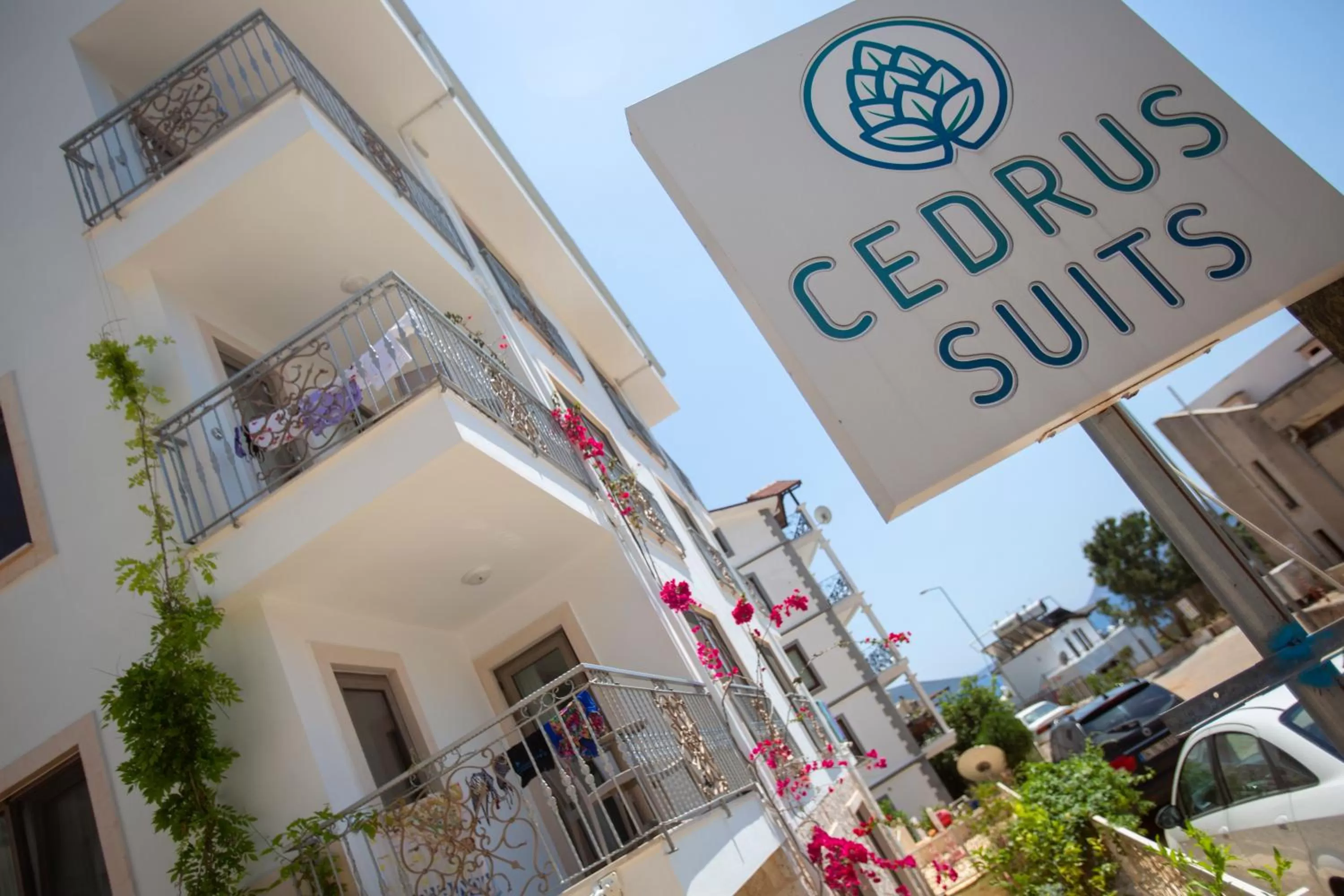 Cedrus Suites