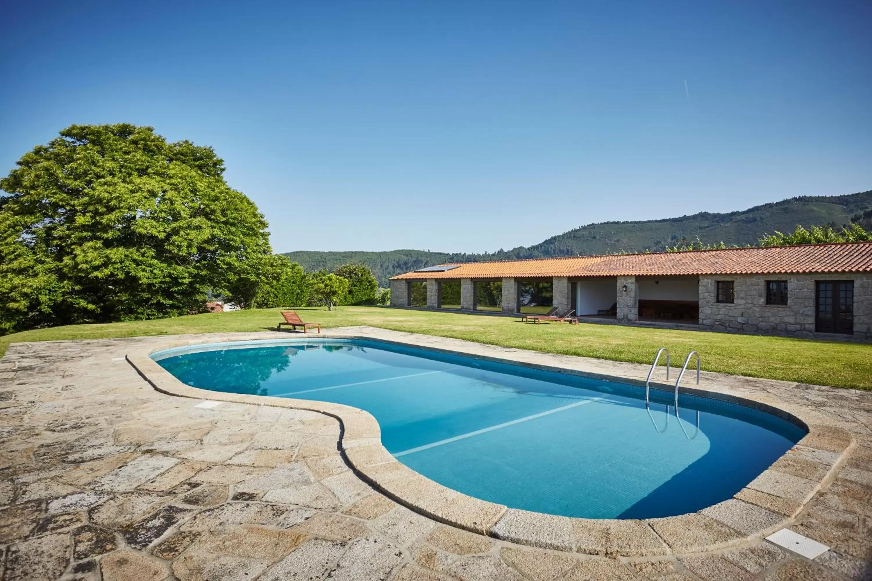 Pool view, Swimming Pool in Paço de Calheiros - Turismo de Habitação