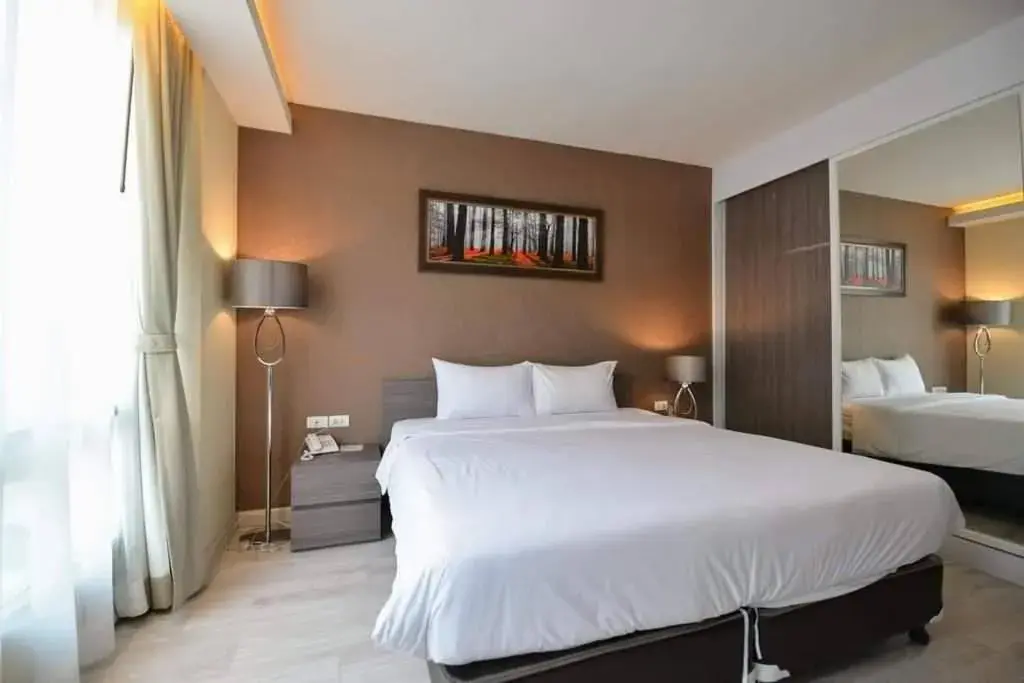 Bed in Avatar Suites Hotel - SHA Extra Plus