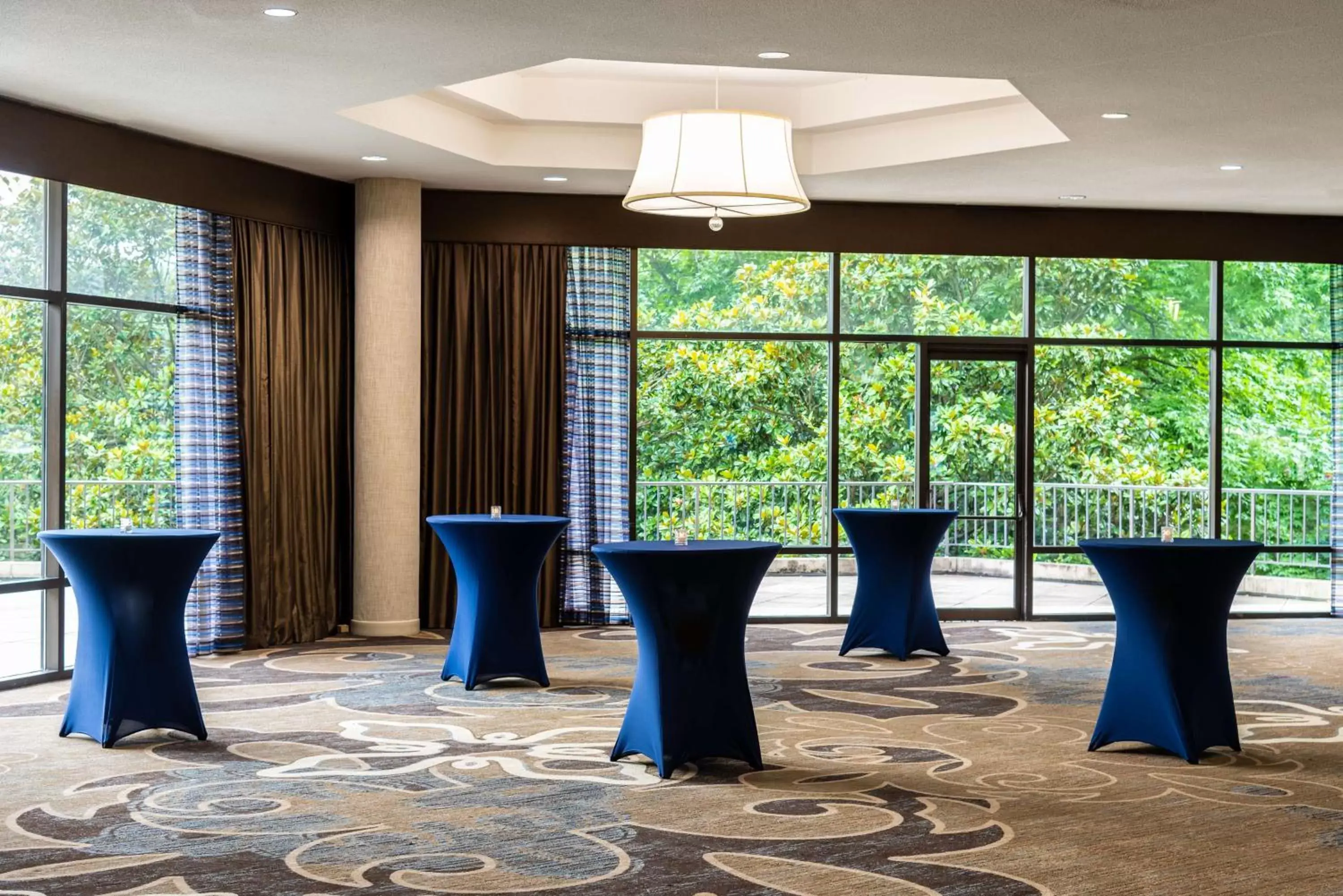 Meeting/conference room in Hilton Alexandria Mark Center