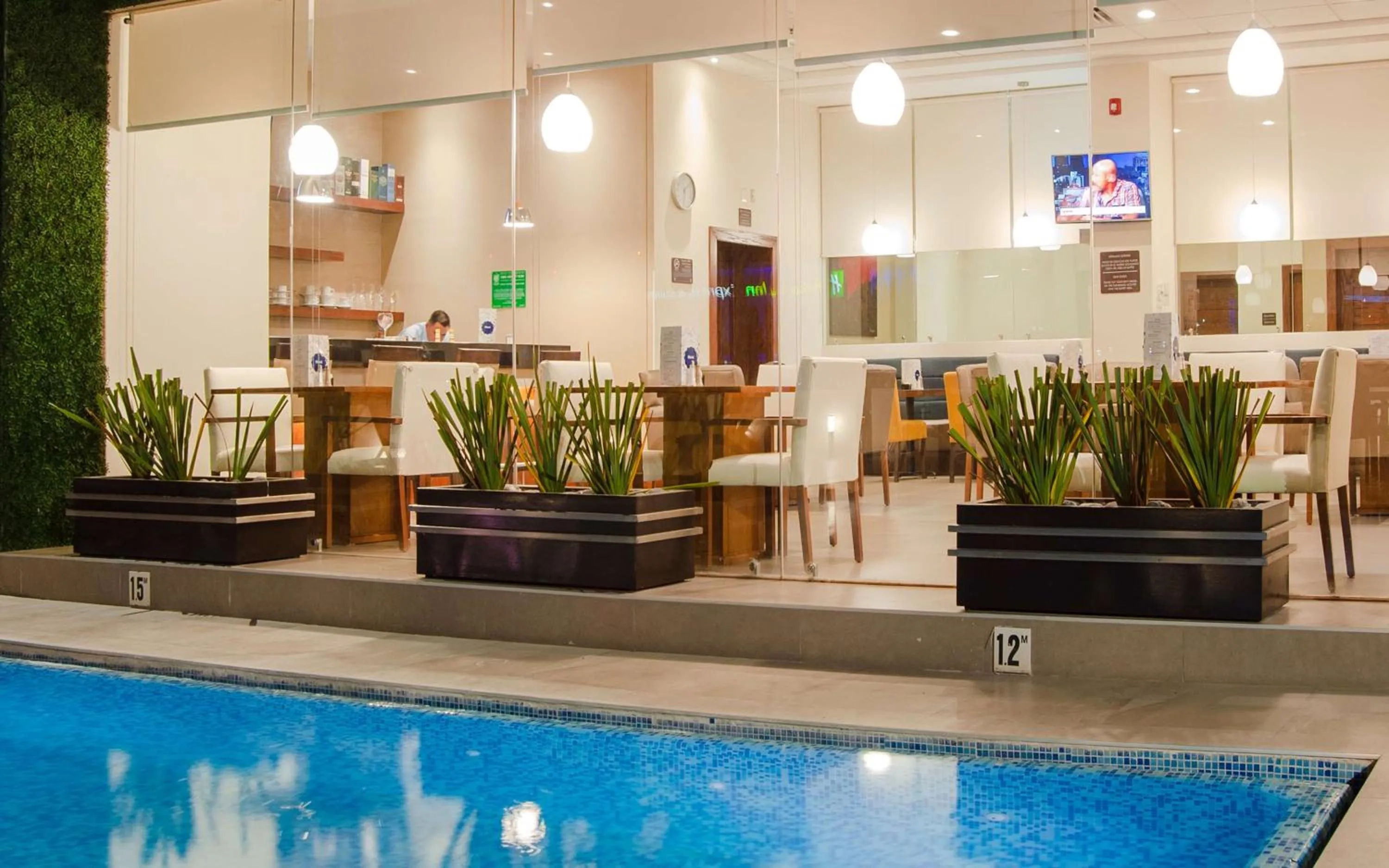 Pool view in Best Western Plus Chihuahua Juventud