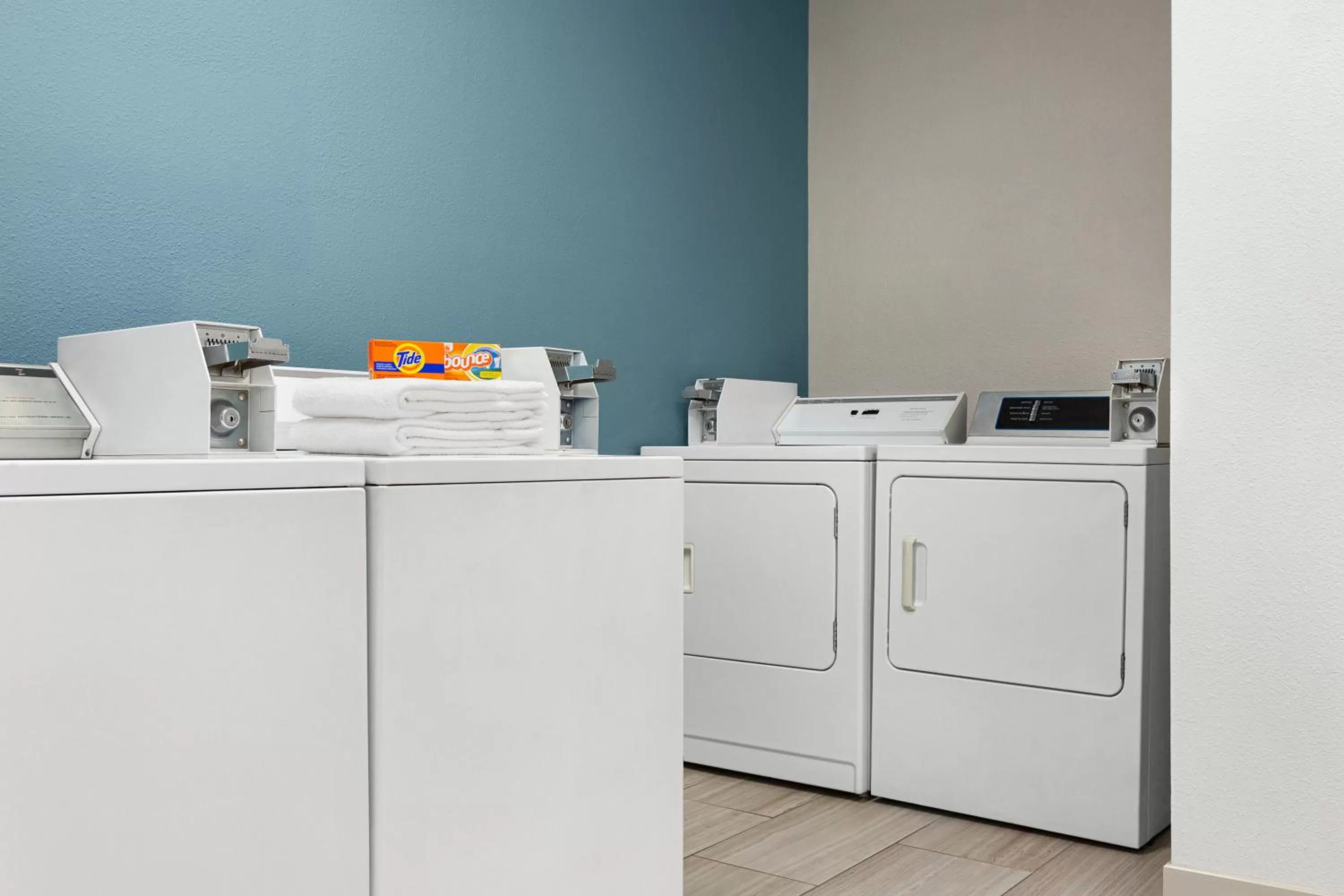 Other, Kitchen/Kitchenette in Holiday Inn Express Hotel & Suites Mission-McAllen Area, an IHG Hotel