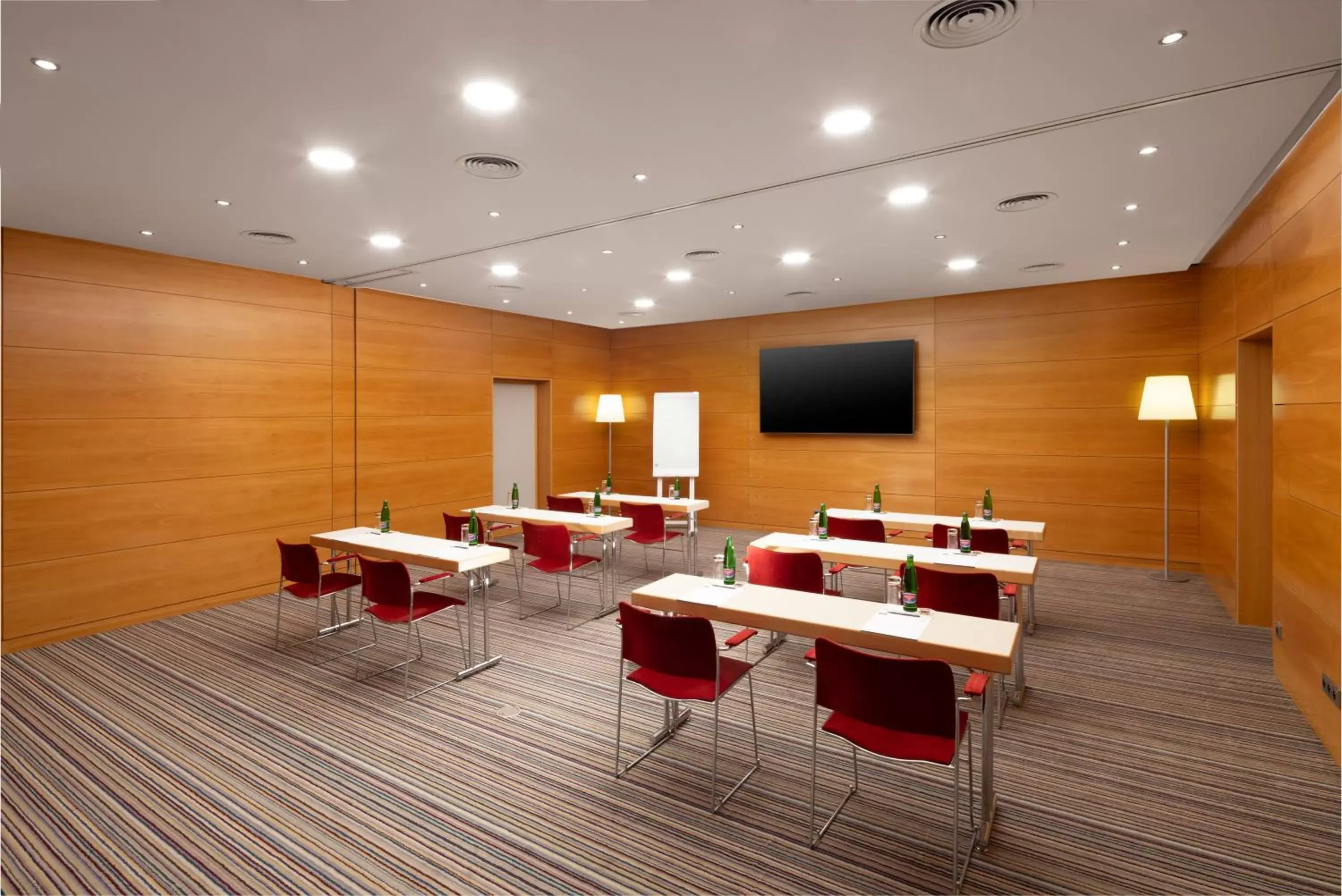 Meeting/conference room in K+K Hotel Fenix