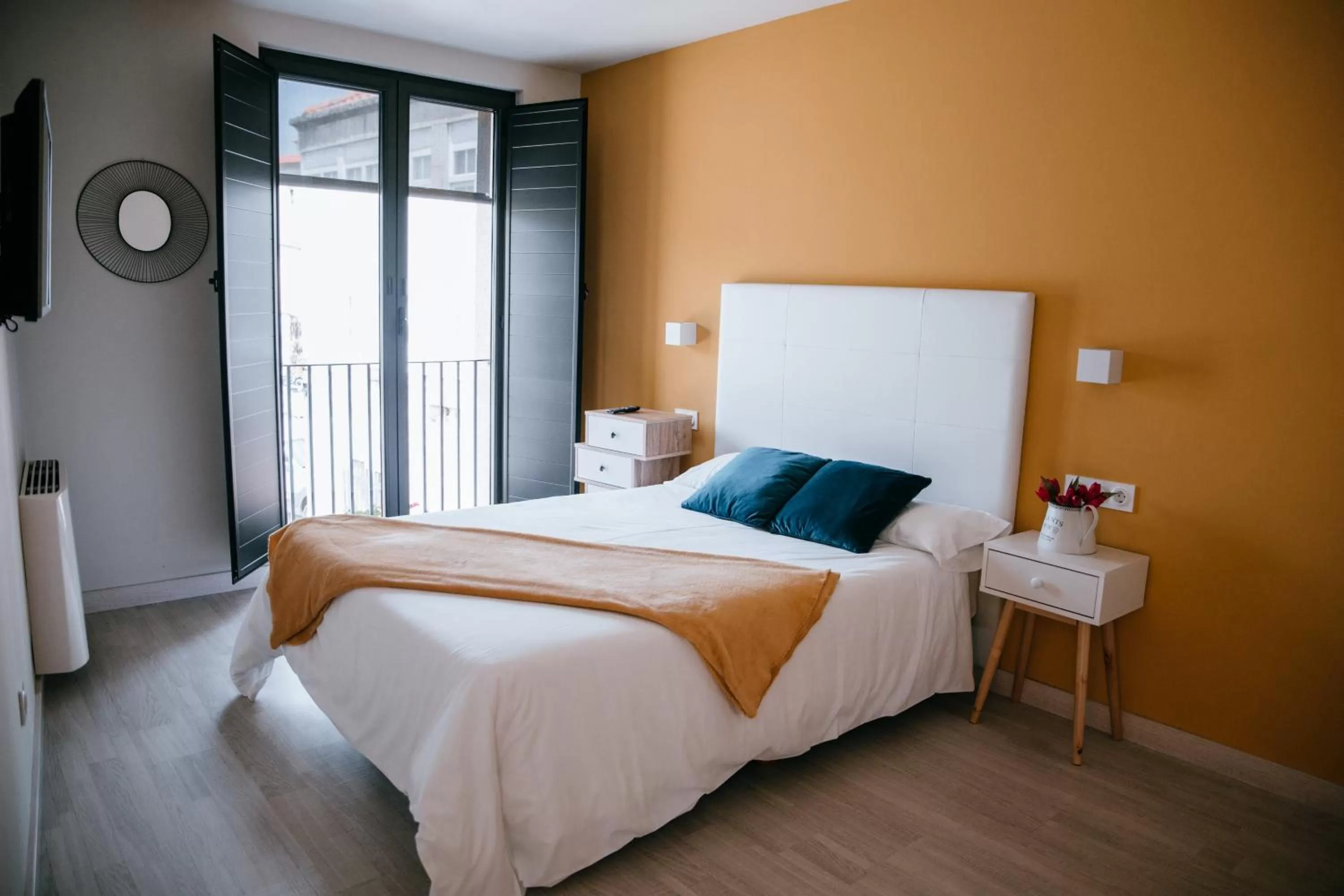 Bedroom, Bed in O balcón da ribeira