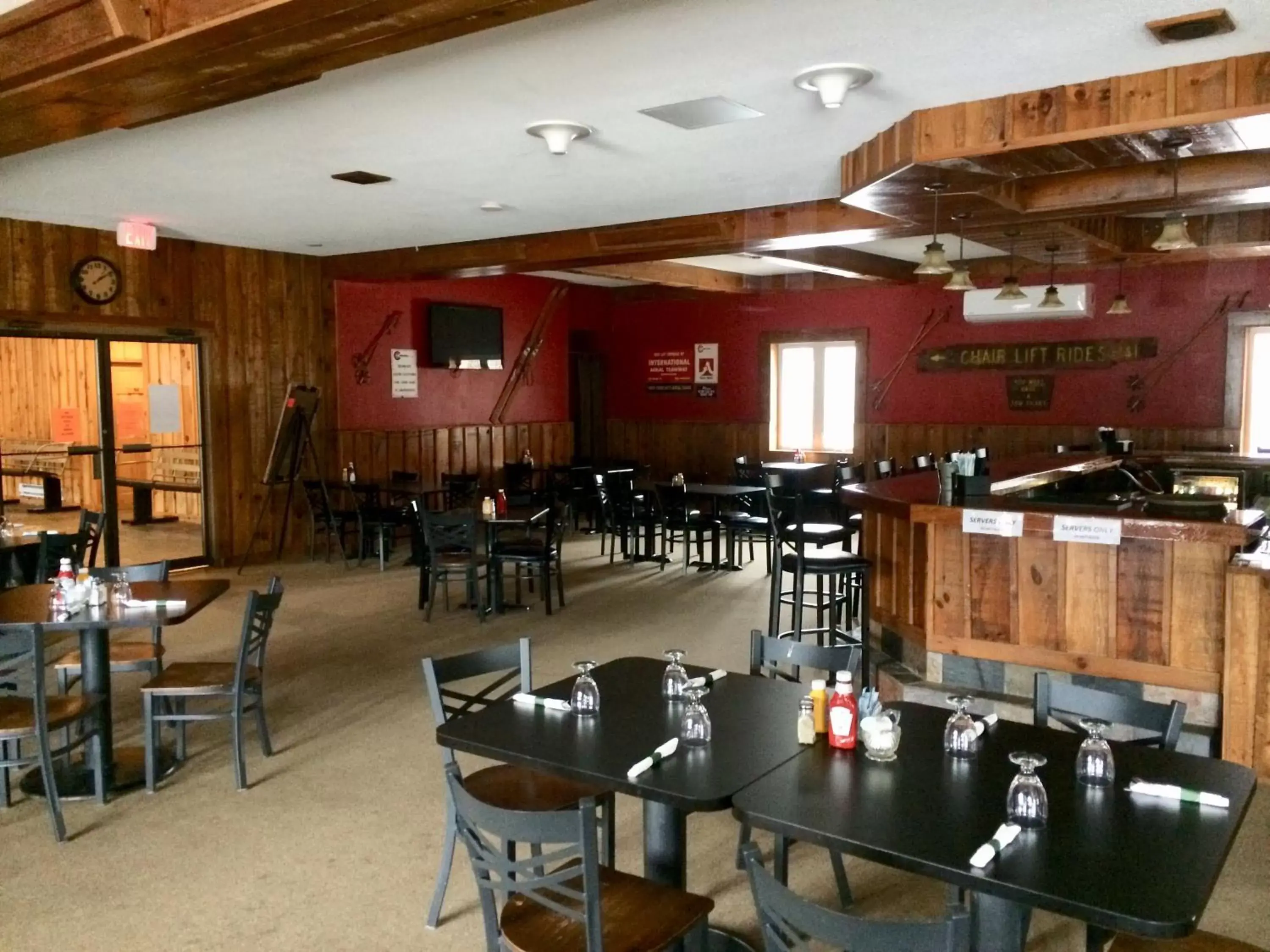 Restaurant/Places to Eat in Caberfae Peaks Ski & Golf Resort
