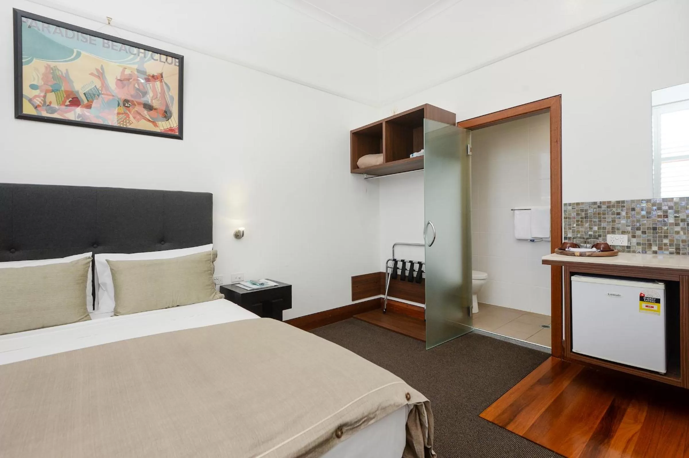 Bedroom, Bed in Pier Hotel Coffs Harbour