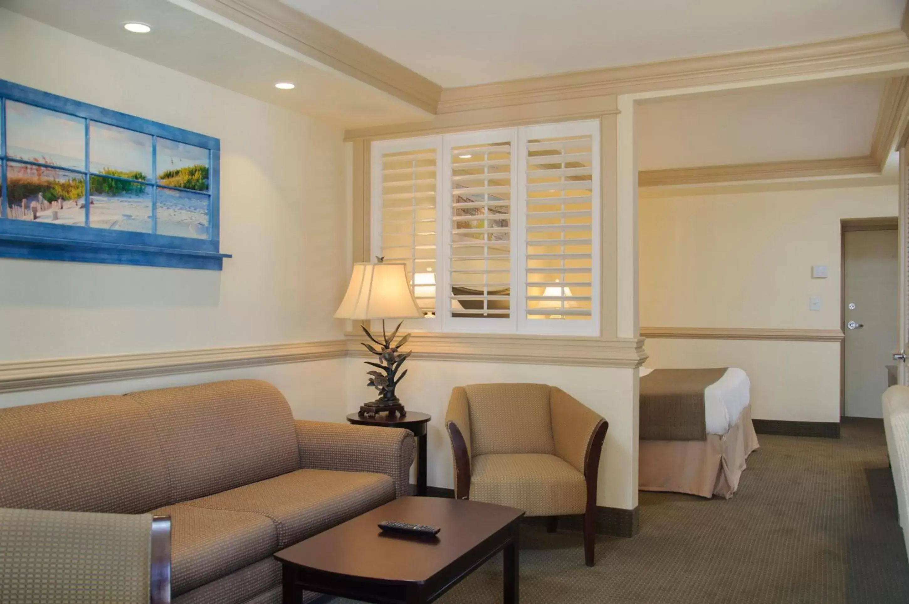 Living room, Seating Area in Shutters on the Banks