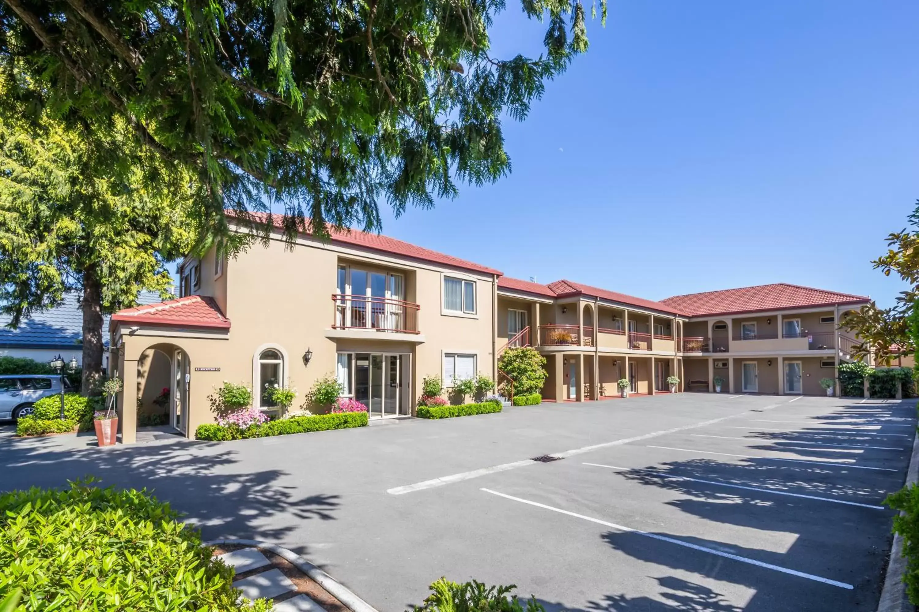 Property Building in Roma On Riccarton Motel