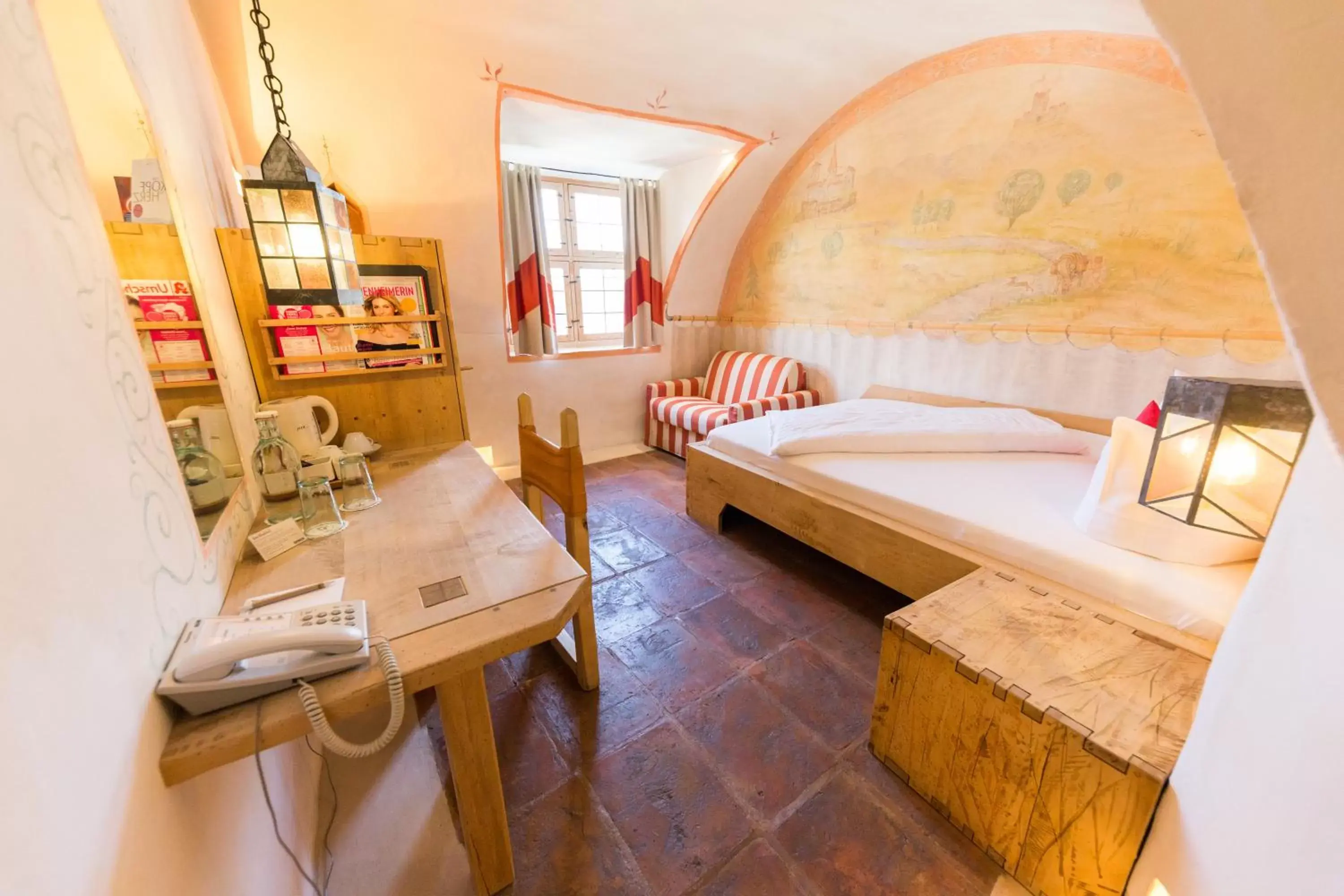 Bedroom, Seating Area in Hotel San Gabriele