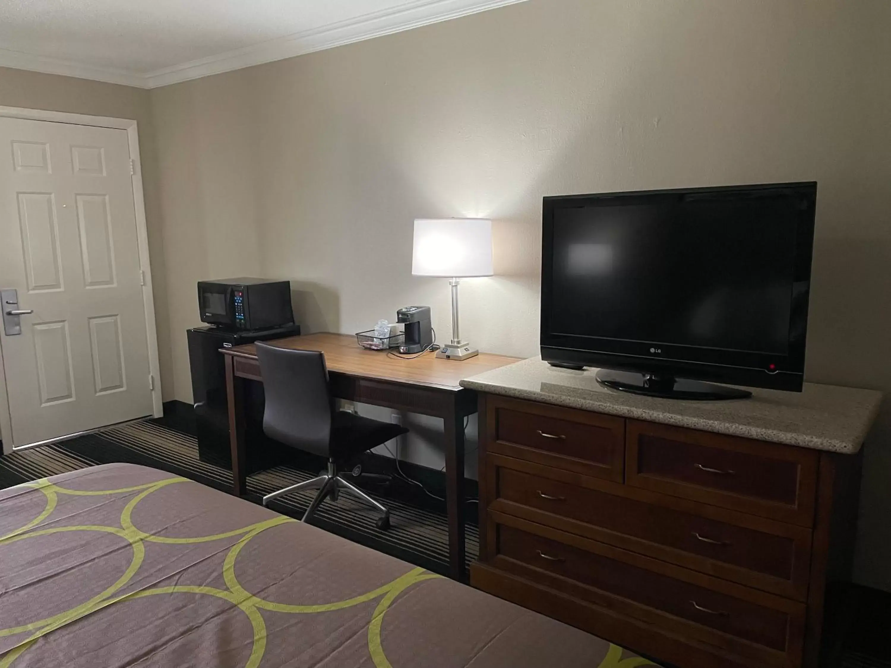 TV/Entertainment Center in Super 8 by Wyndham Junction City