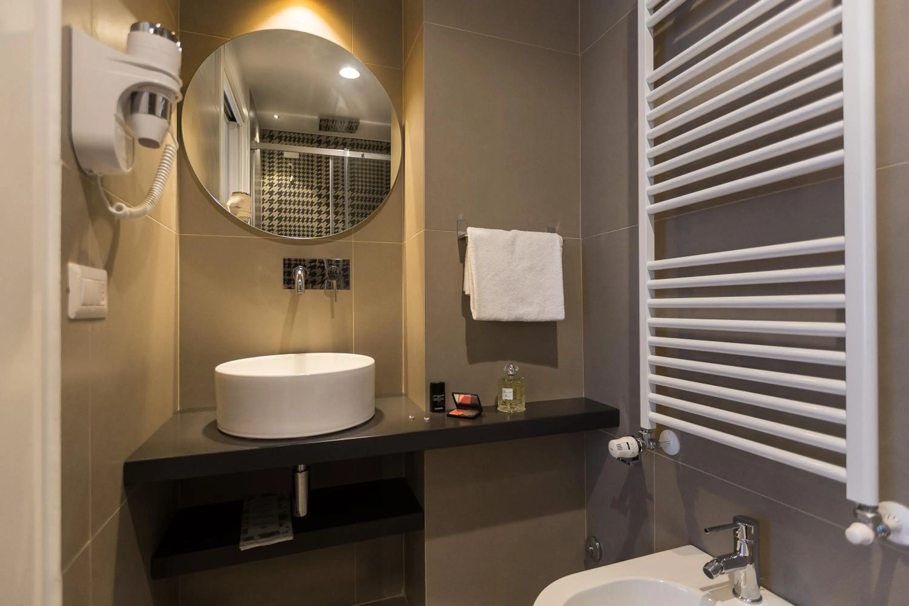 Toilet in Palazzo Baj in Trastevere