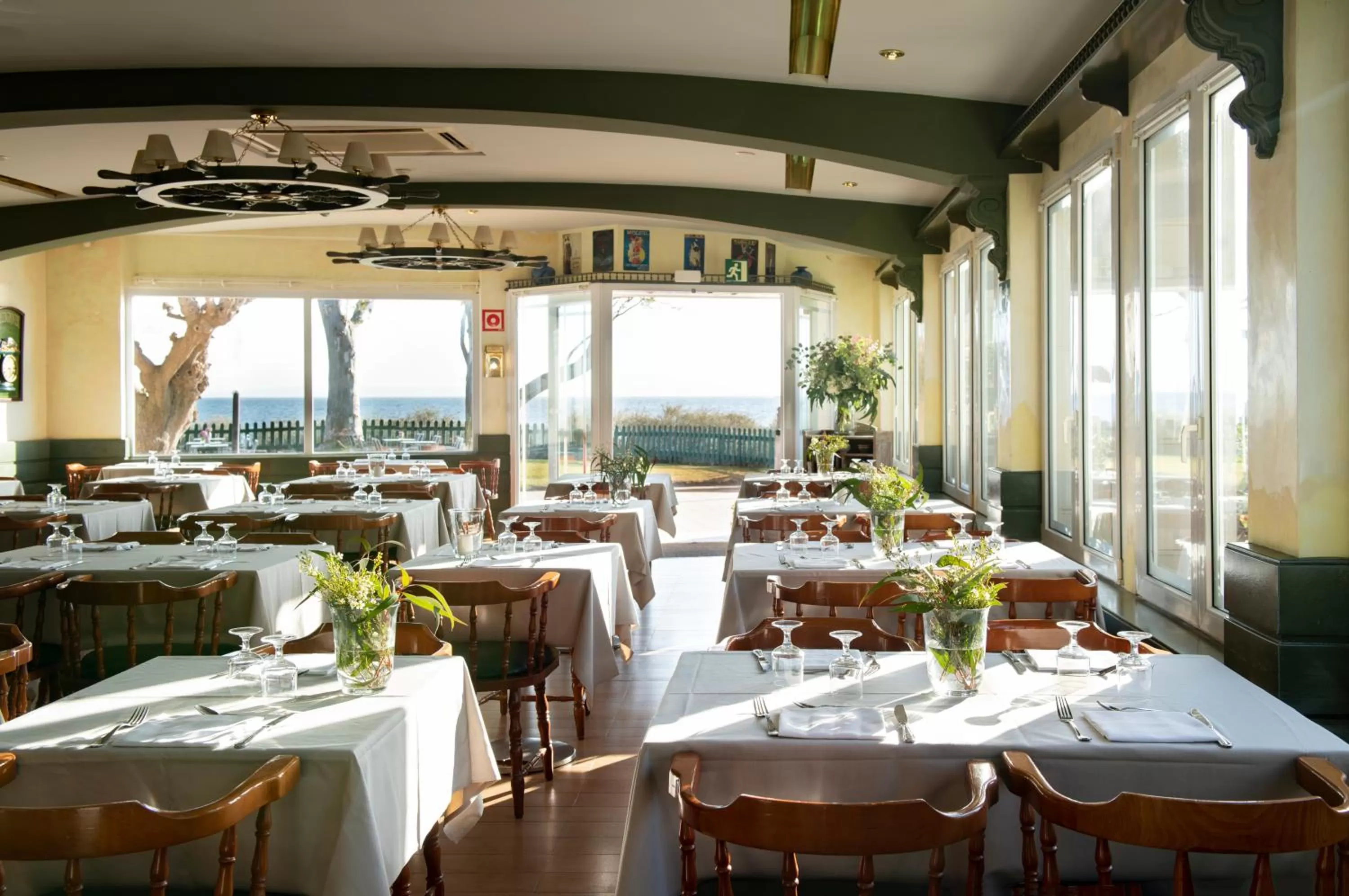 Restaurant/places to eat in Hotel Roses Platja