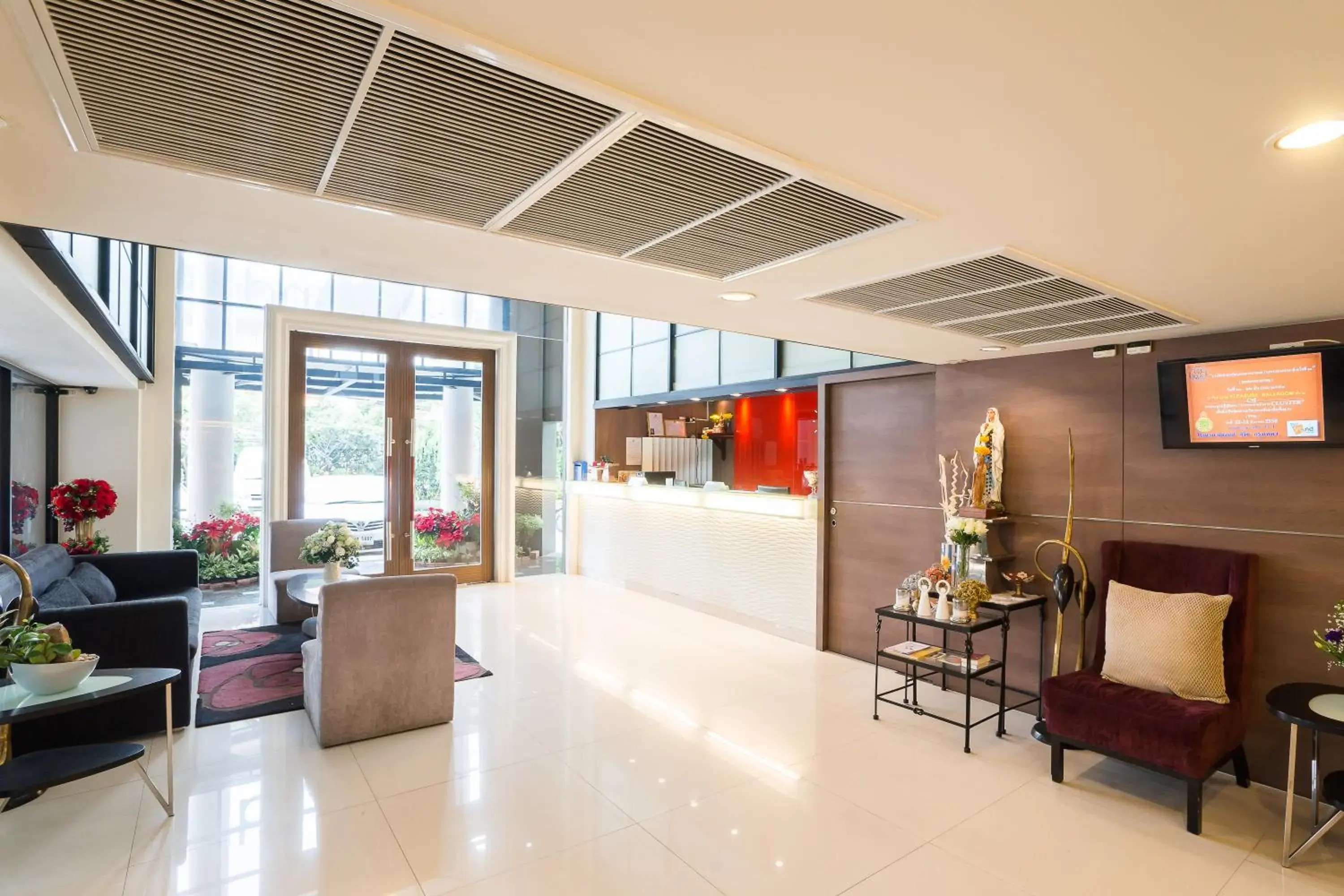 Day, Lobby/Reception in Beyond Suite Hotel (SHA Plus)